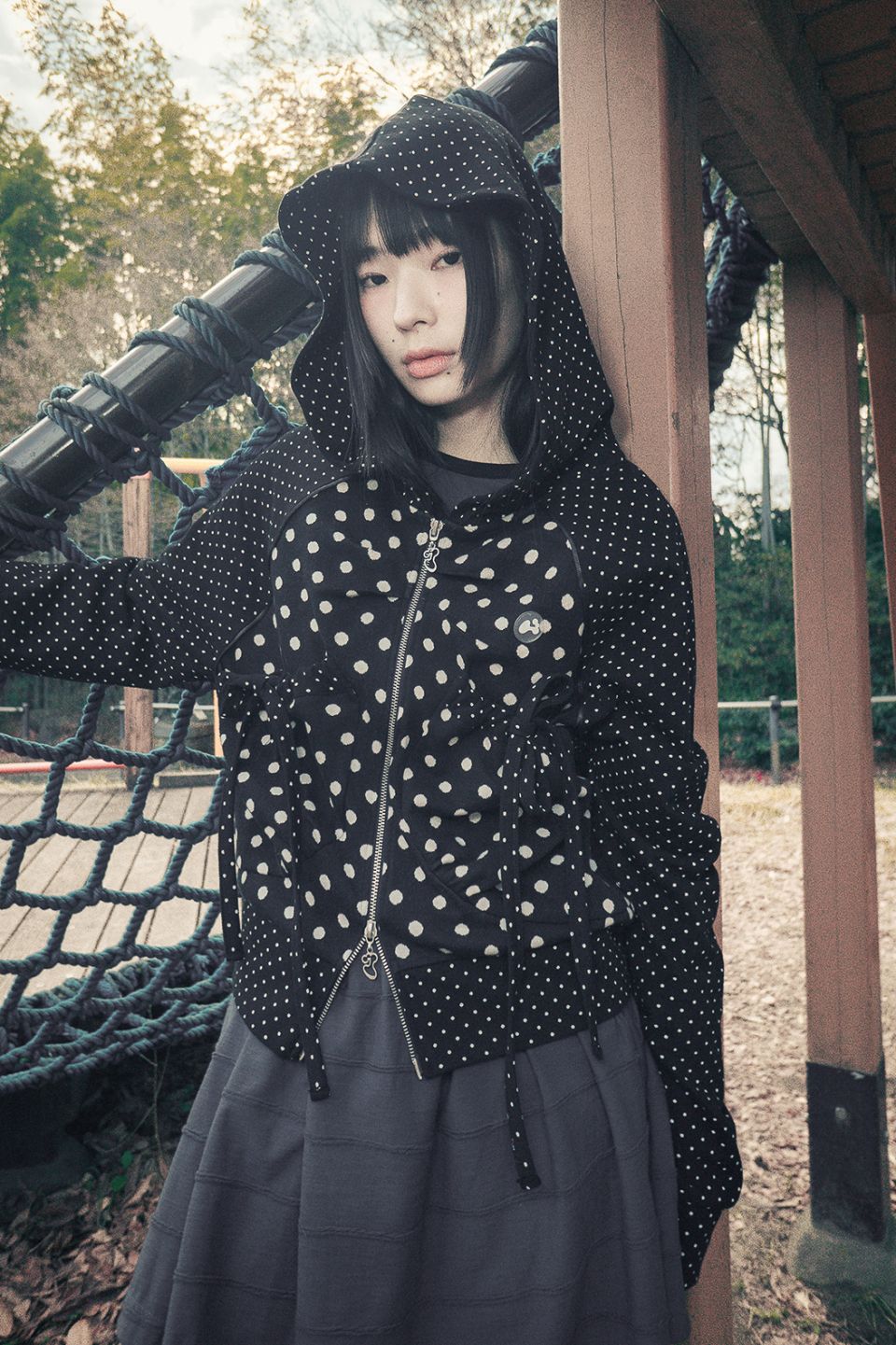 MUSINSA公式 | HUG YOUR SKIN ドットビッグポケットフードジップアップ