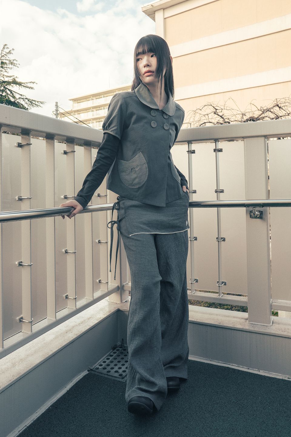 MUSINSA公式 | HUG YOUR SKIN ディタッチャブルラウンドジャケット