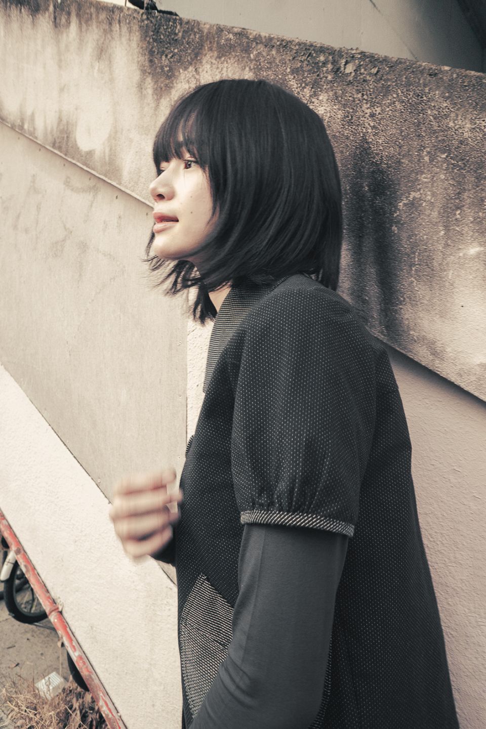 MUSINSA公式 | HUG YOUR SKIN Detachable Round Jacket (Black)