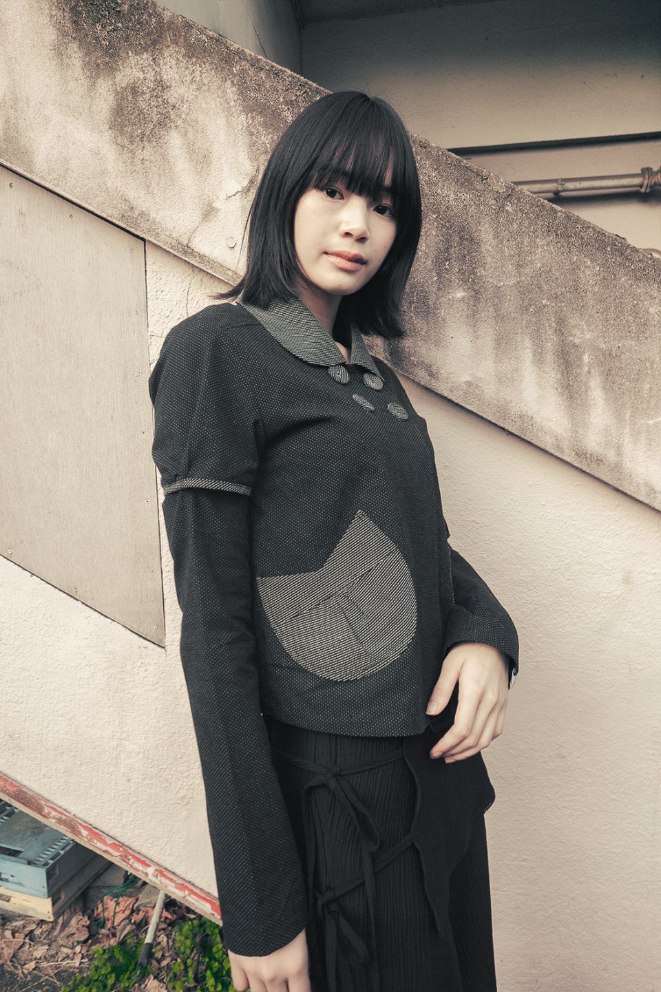 MUSINSA公式 | HUG YOUR SKIN Detachable Round Jacket (Black)