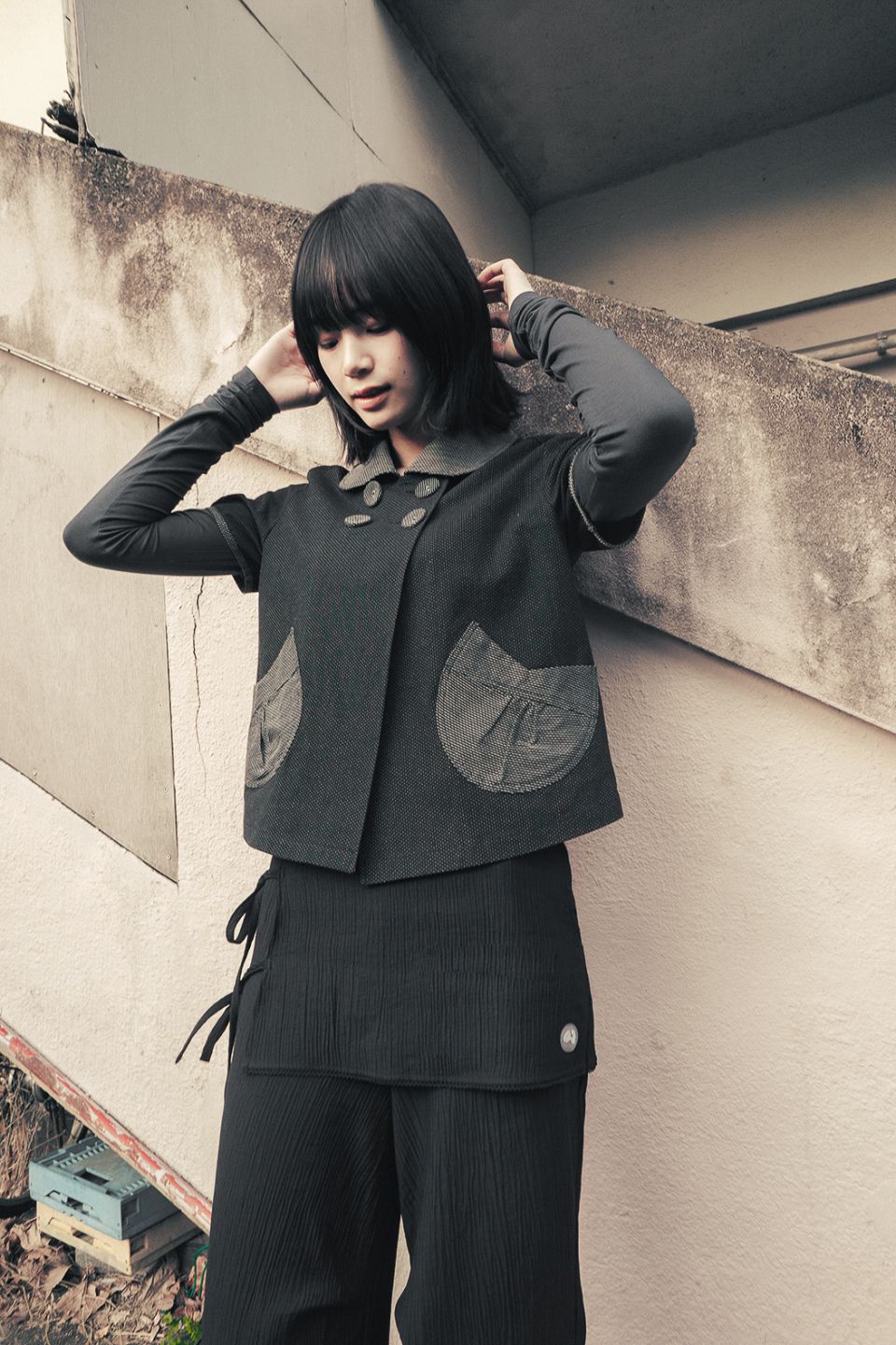 MUSINSA | HUG YOUR SKIN Skirt layered pants (black)