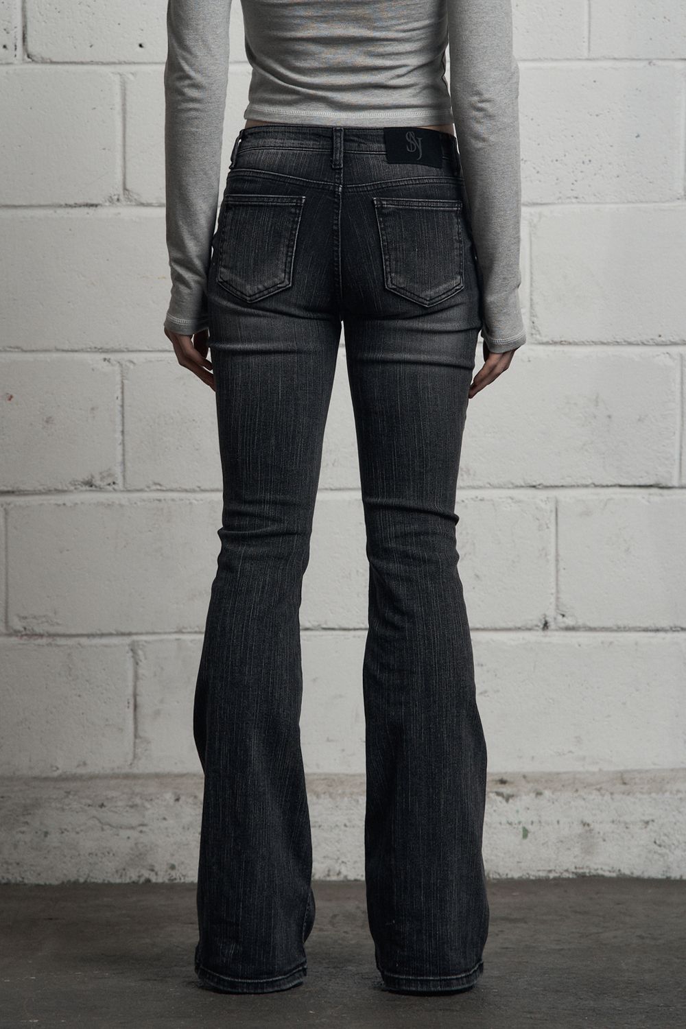 MUSINSA公式 | SYNERJYN SLUB CAT WASHING DENIM PANTS BLACK