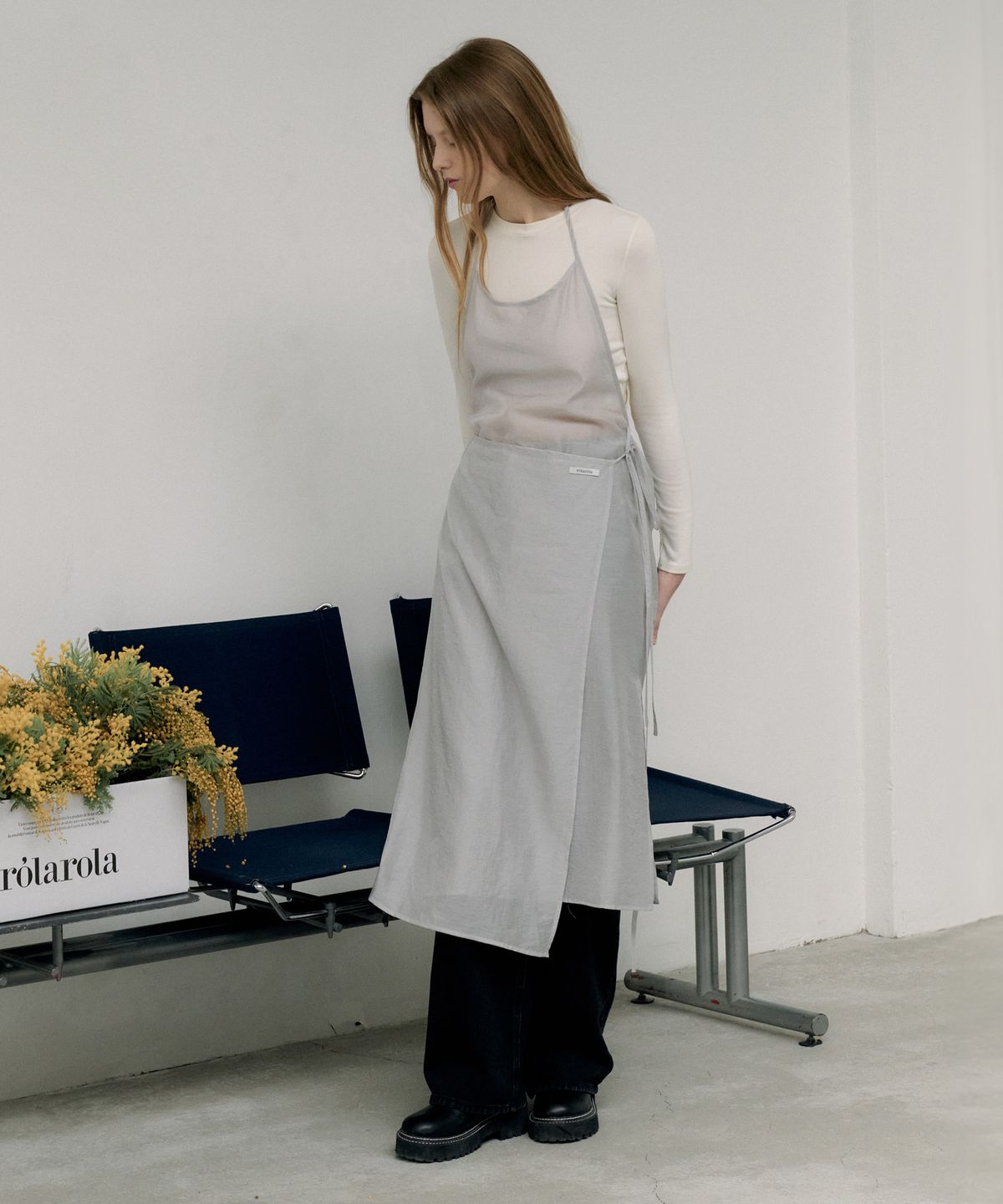 로라로라(ROLAROLA) HALTER NECK LAYERED ONEPIECE GRAY