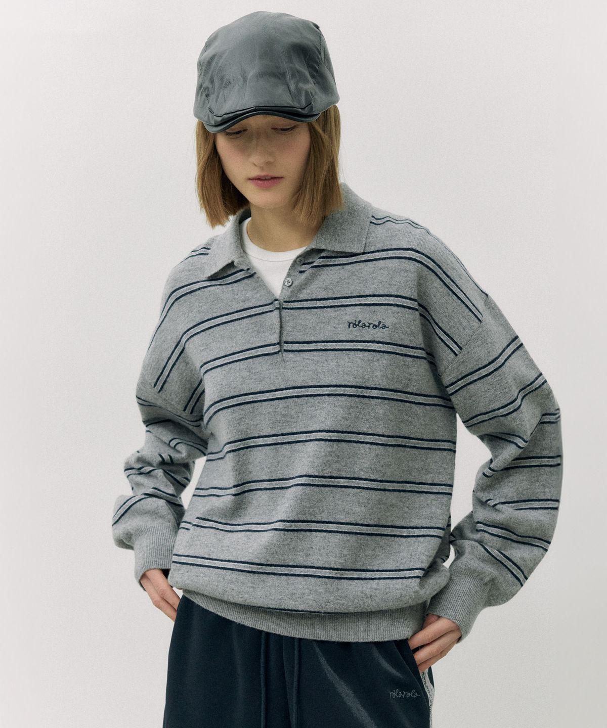 로라로라(ROLAROLA) LOOSE FIT COLLAR STRIPE KNIT GRAY