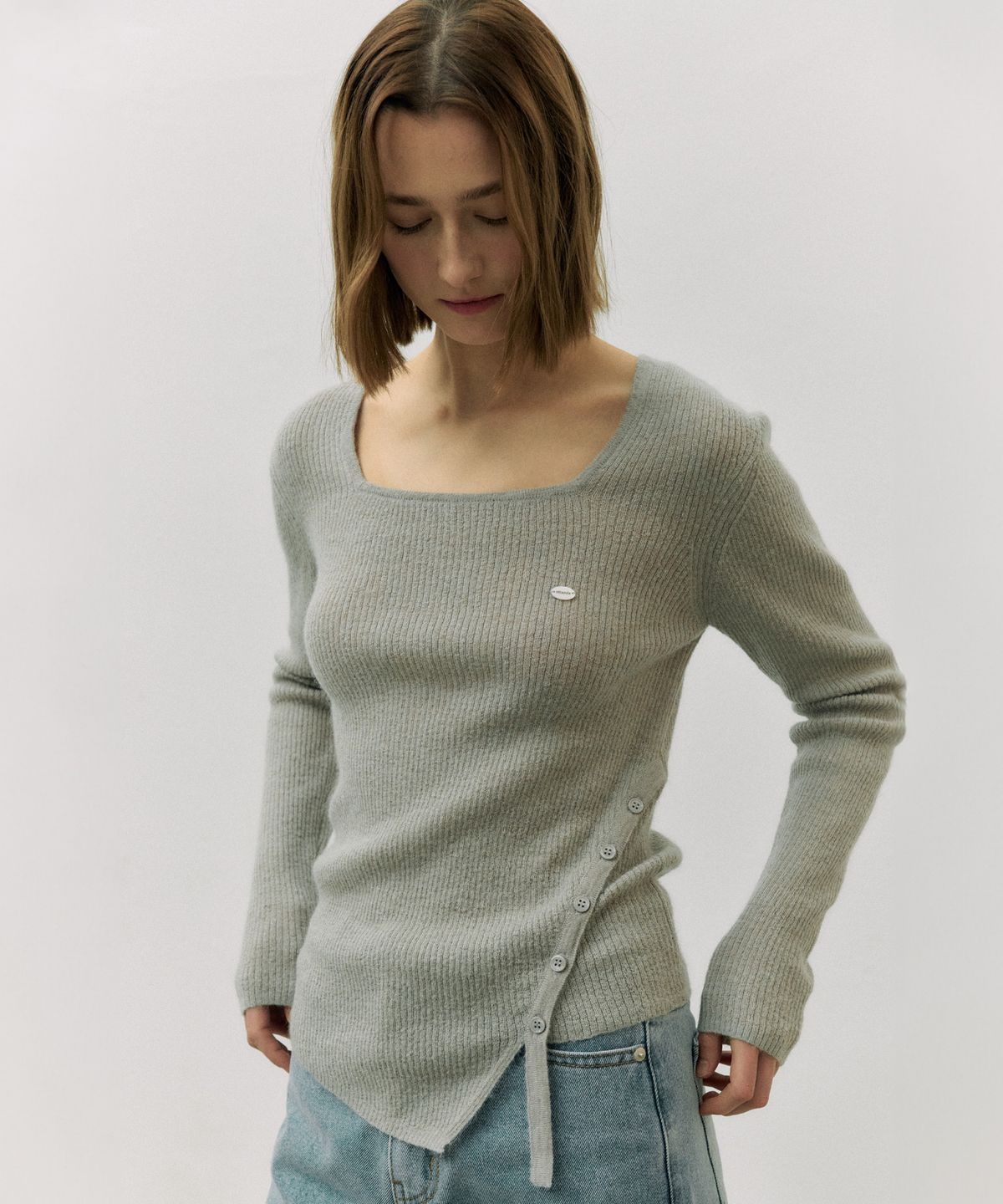 로라로라(ROLAROLA) MOHAIR BLENDED BUTTON KNIT GRAY
