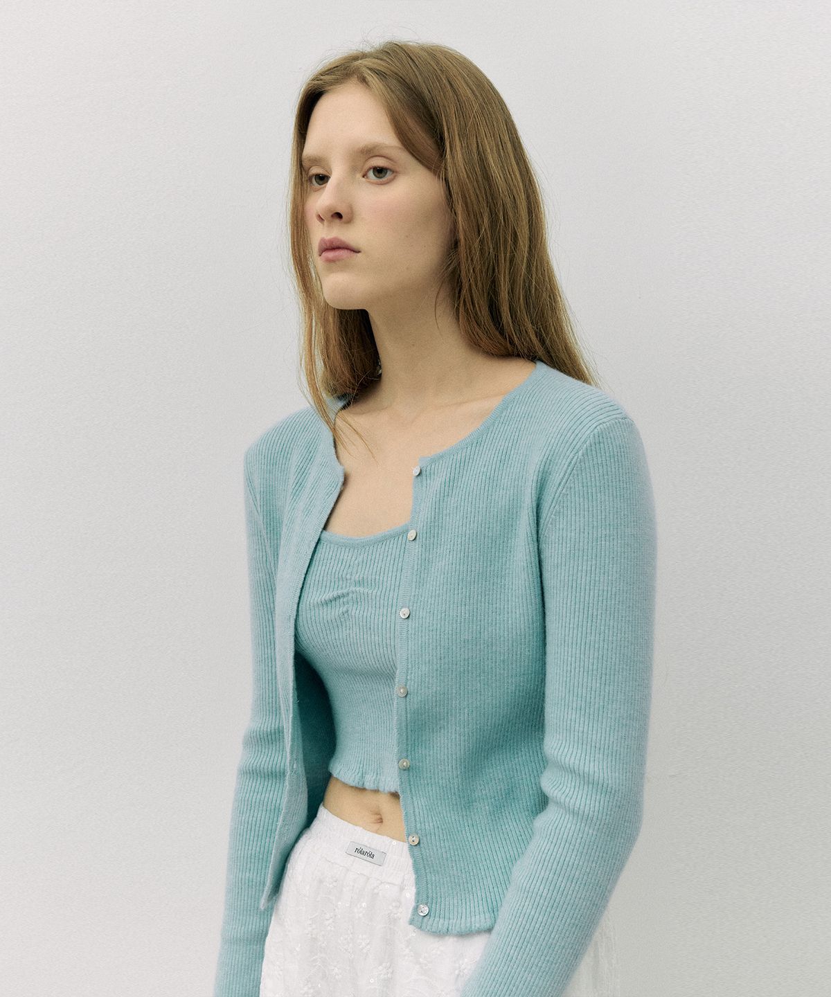 로라로라(ROLAROLA) SHIRRING SLEEVELESS CARDIGAN SET BLUE