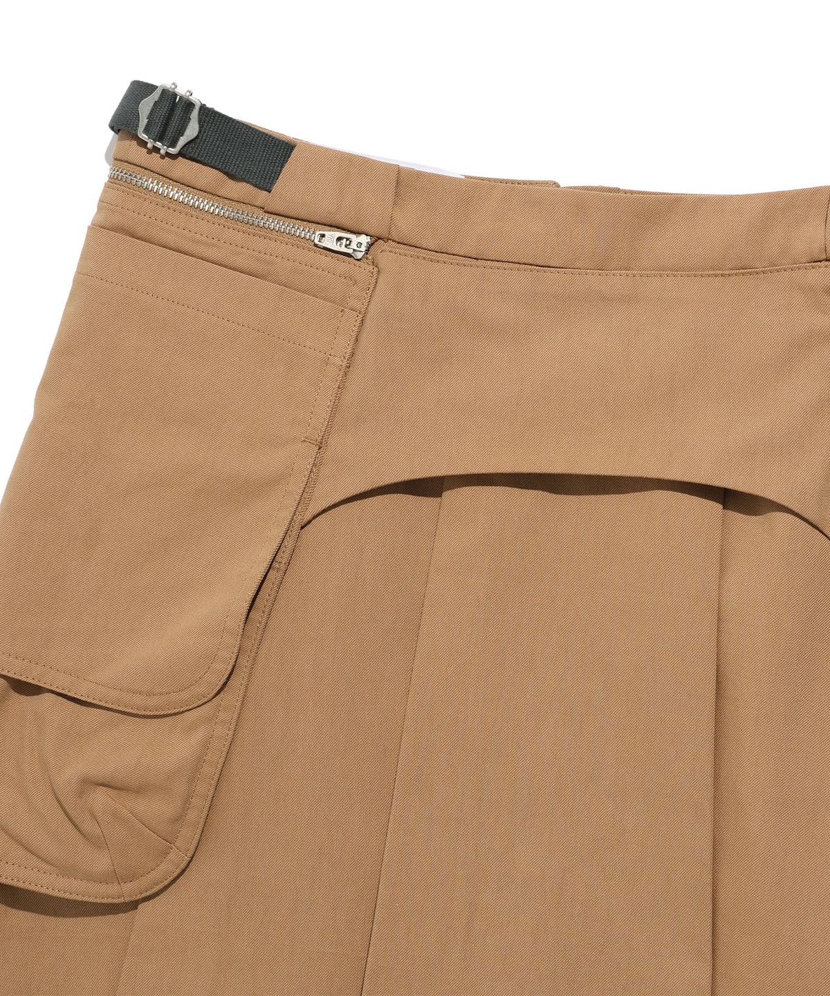나이스고스트클럽(NICEGHOSTCLUB) FFATS PLEATS BELT POCKET SKIRT_BEIGE(NG2FSUPA91A)