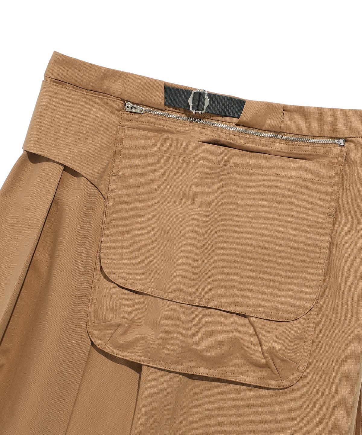 나이스고스트클럽(NICEGHOSTCLUB) FFATS PLEATS BELT POCKET SKIRT_BEIGE(NG2FSUPA91A)