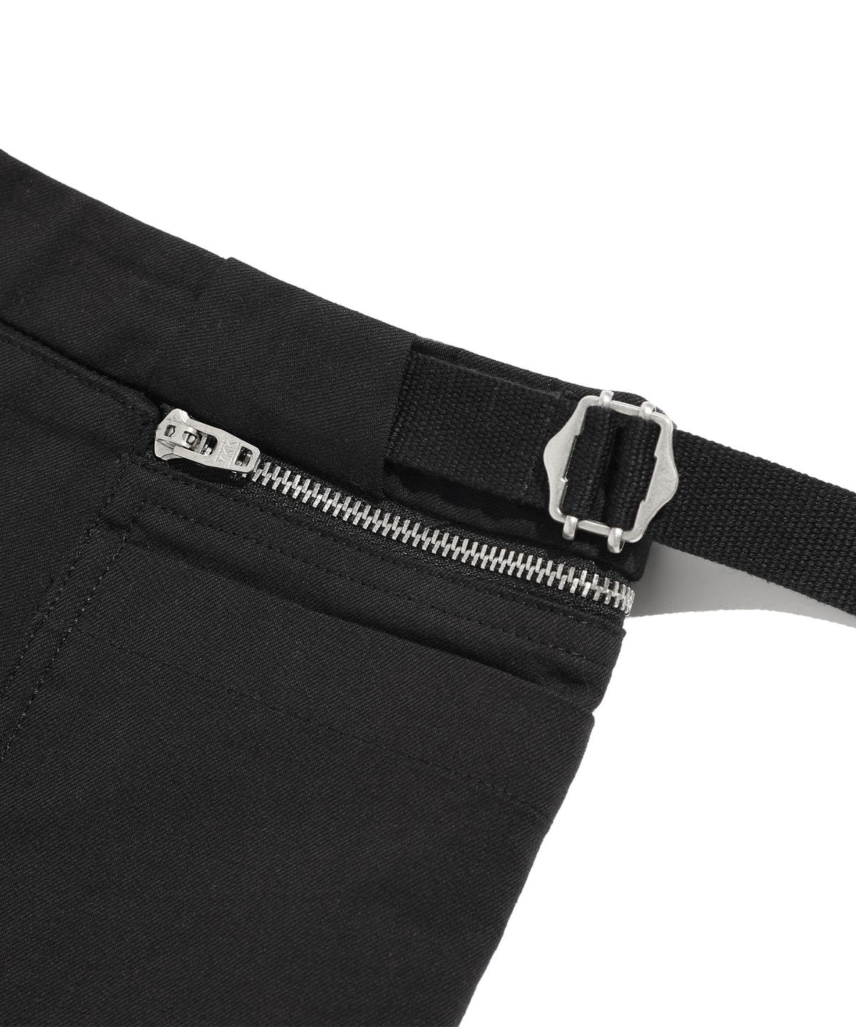 나이스고스트클럽(NICEGHOSTCLUB) FFATS PLEATS BELT POCKET SKIRT_BLACK(NG2FSUPA91A)