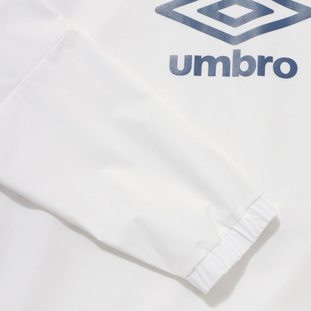 엄브로(UMBRO) 액티브 올라운드 스트레치 긴팔 피스테 화이트(UQ121SWT31)
