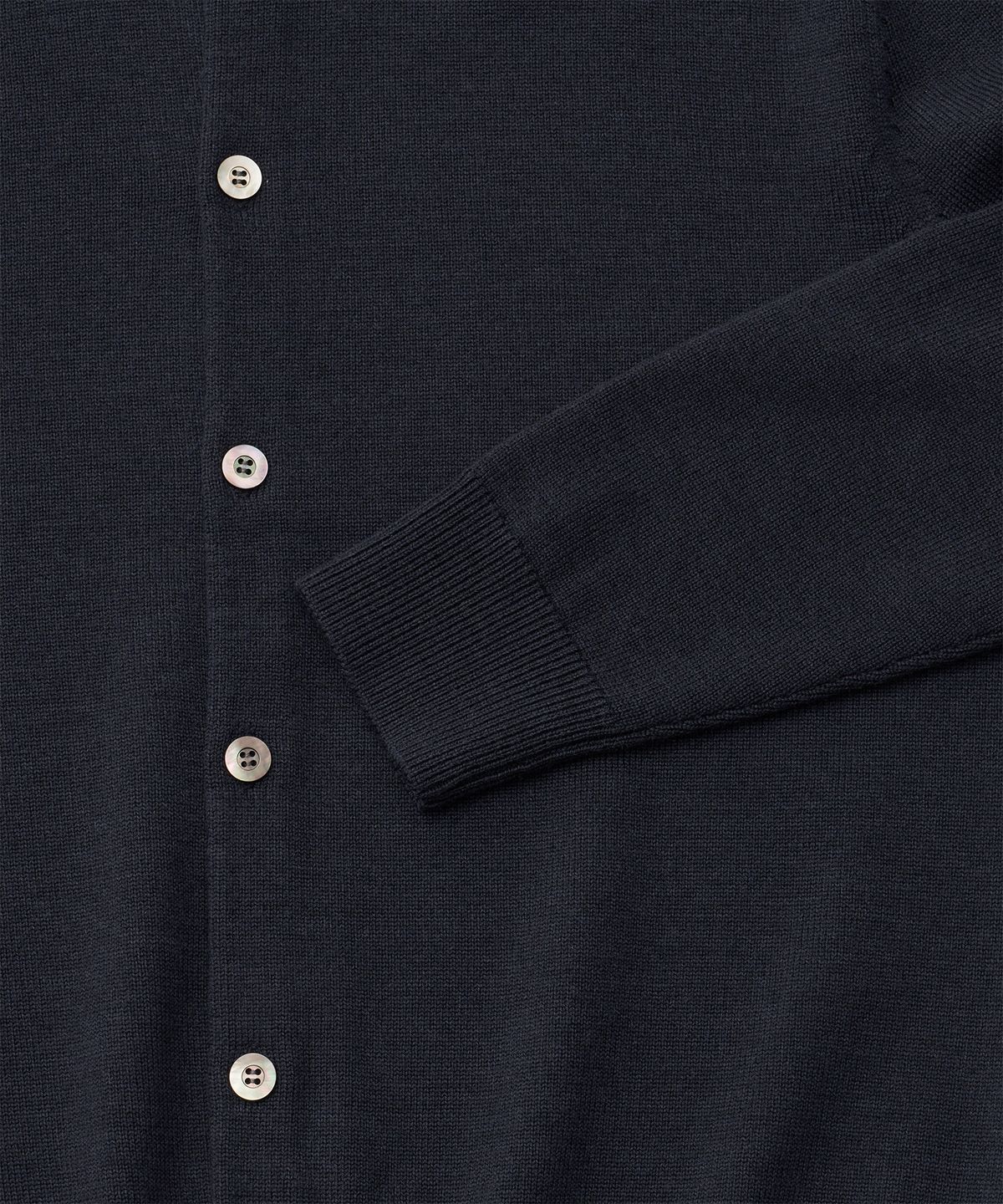 어나더 오피스(ANOTHER OFFICE) Solid Round Neck Cardigan (Navy)