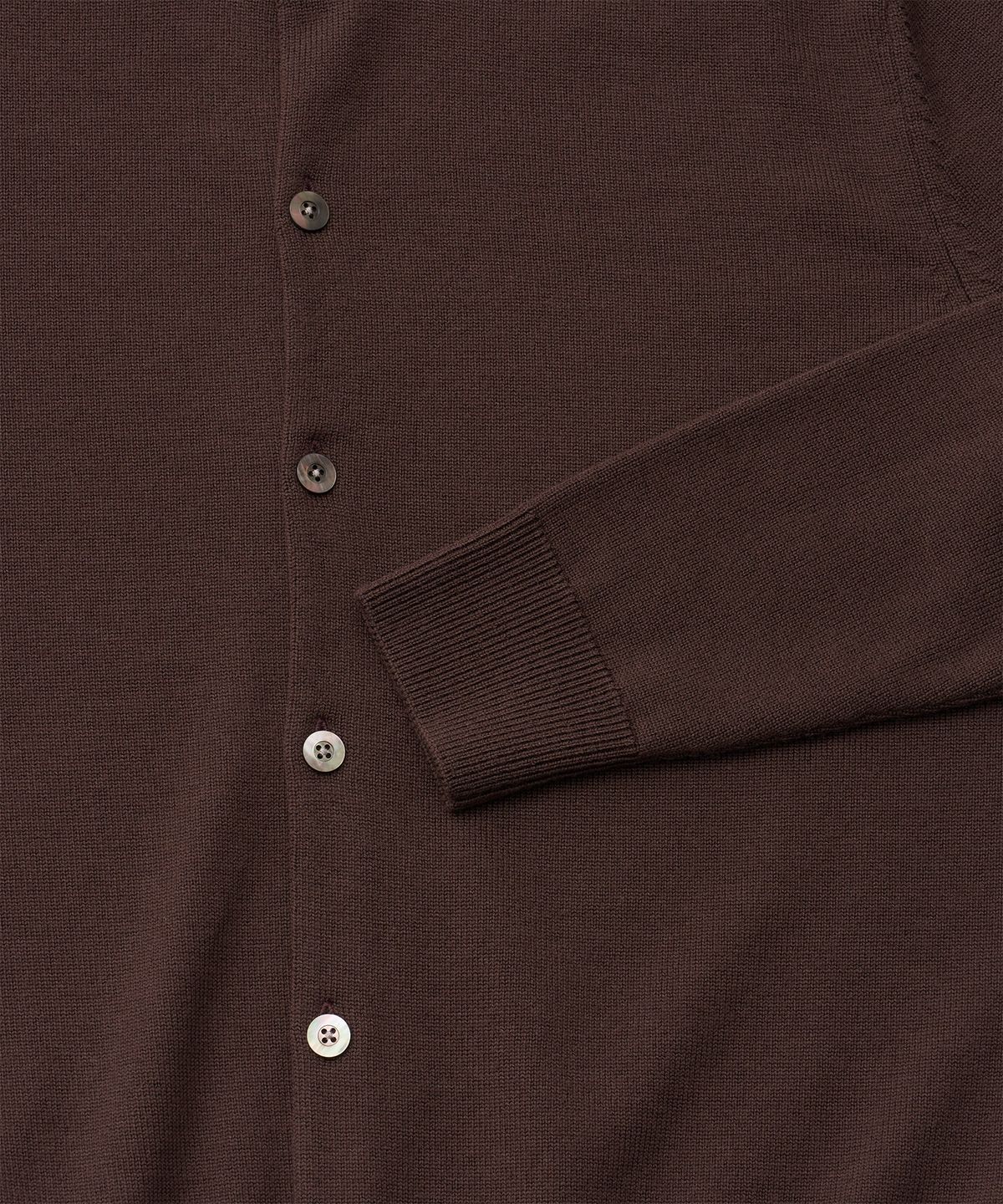 어나더 오피스(ANOTHER OFFICE) Solid Round Neck Cardigan (Brown)