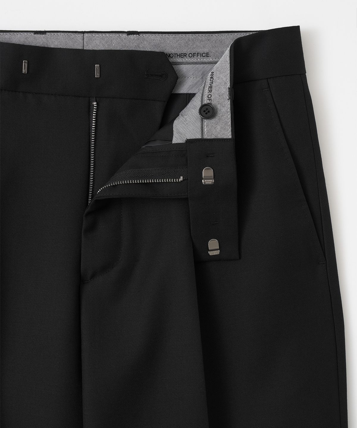 어나더 오피스(ANOTHER OFFICE) Legacy Wool Trouser (Black)