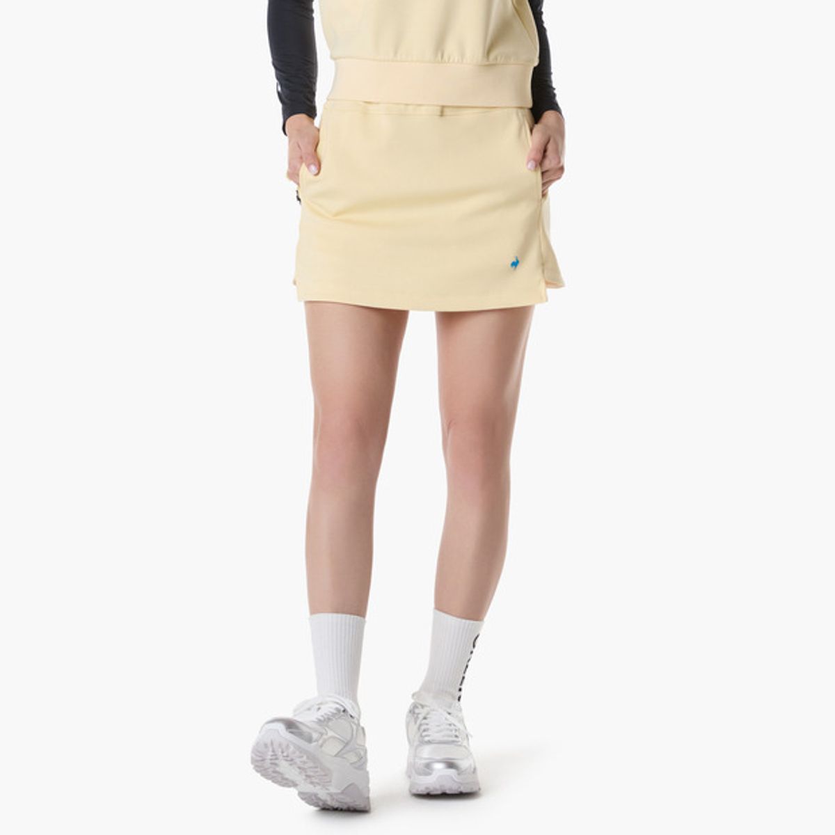 르꼬끄 골프(LECOQ GOLF) 여성 레터링 포인트 져지 스커트 (GQ122LSK24)