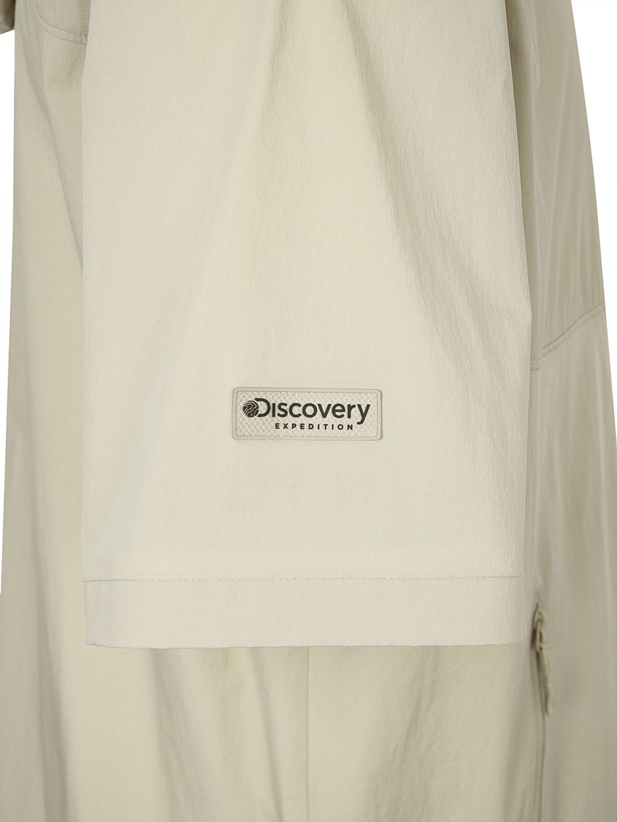 디스커버리 익스페디션(DISCOVERY EXPEDITION) 프레시벤트 폴튼 하이브리드 반팔 아노락 (L/BEIGE)
