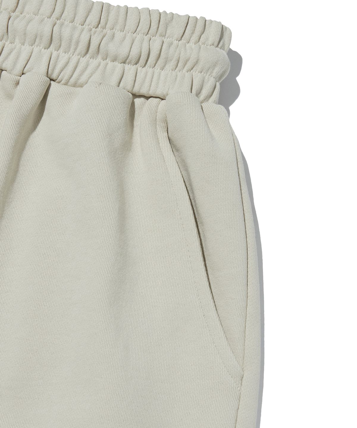 스웨이드(SUADE) WIDE SWEAT SHORTS [IVORY]