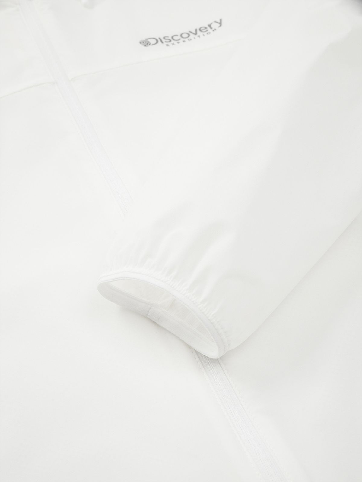 디스커버리 익스페디션(DISCOVERY EXPEDITION) 프레시벤트 여성 컬러블럭 크롭 바람막이 (WHITE)