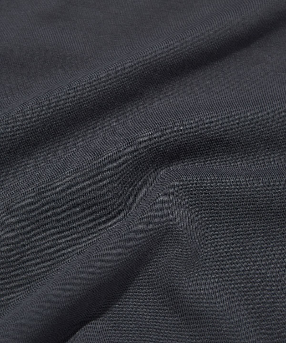 스웨이드(SUADE) BASIC CROP SLEEVELESS [CHARCOAL GRAY]