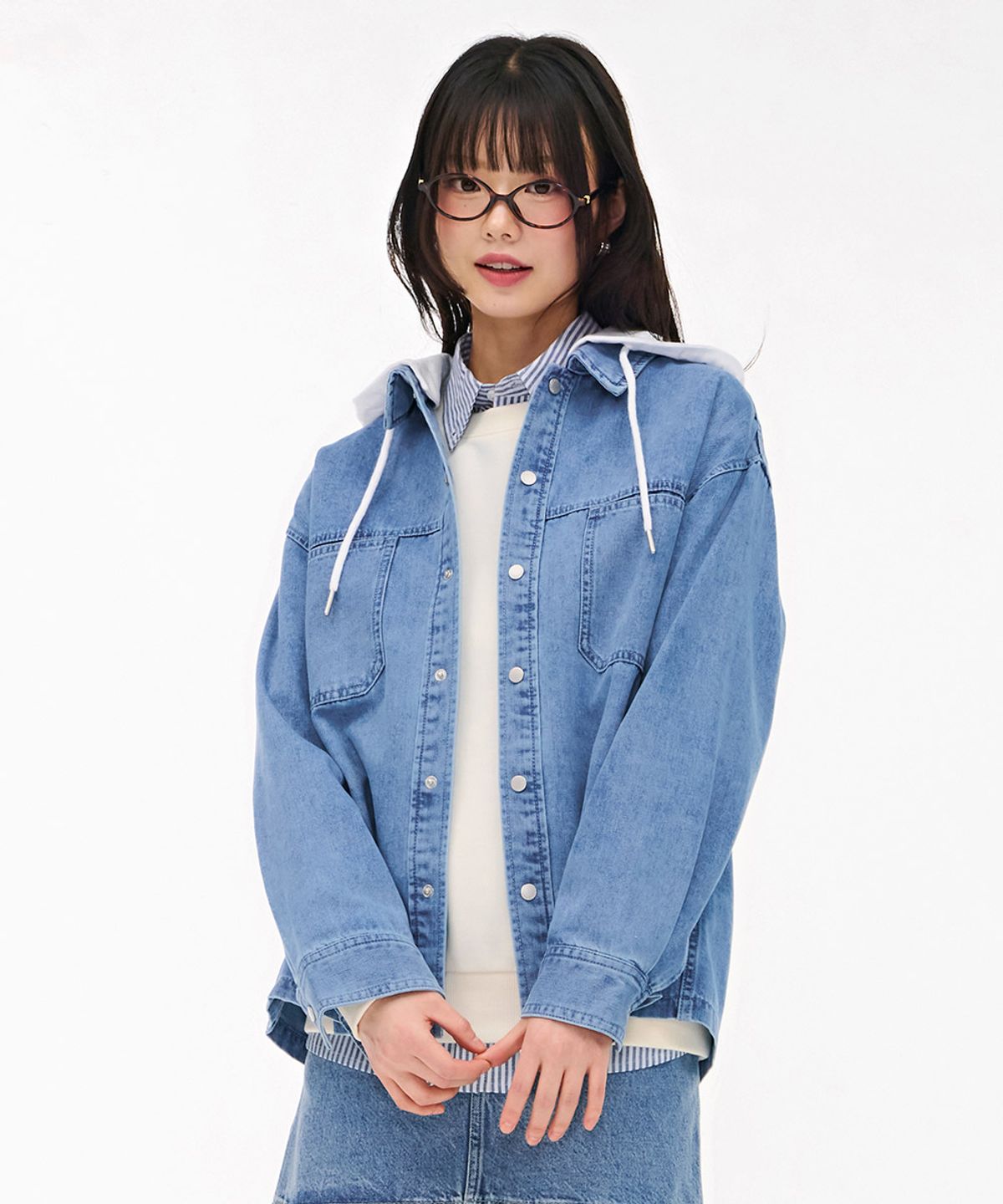 체이스컬트(CHASECULT) 공용 후드 탈부착 데님 셔츠-블루