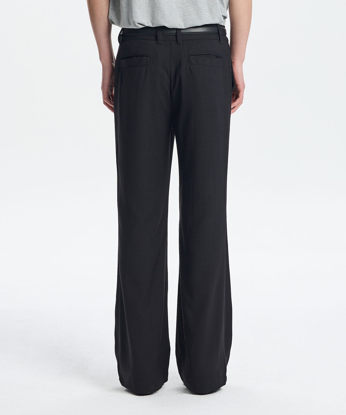 기철(KICHUL) Yk 0605 boot cut slacks (black)