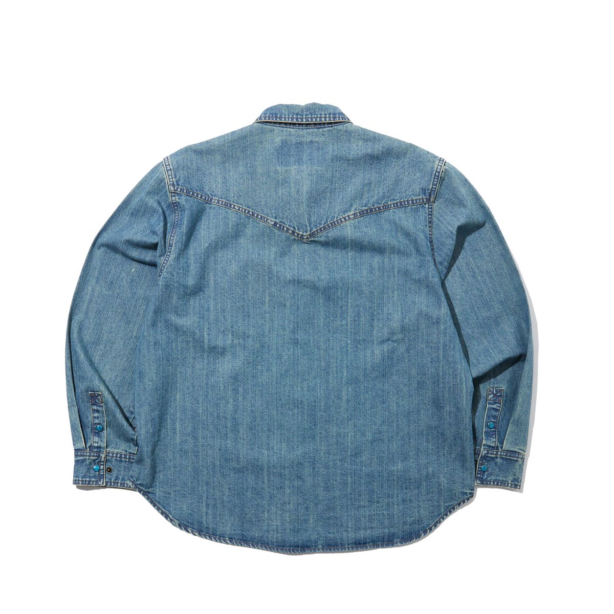 펜필드(PENFIELD) 다잉 데님 웨스턴 셔츠 라이트인디고_FR1WR18U