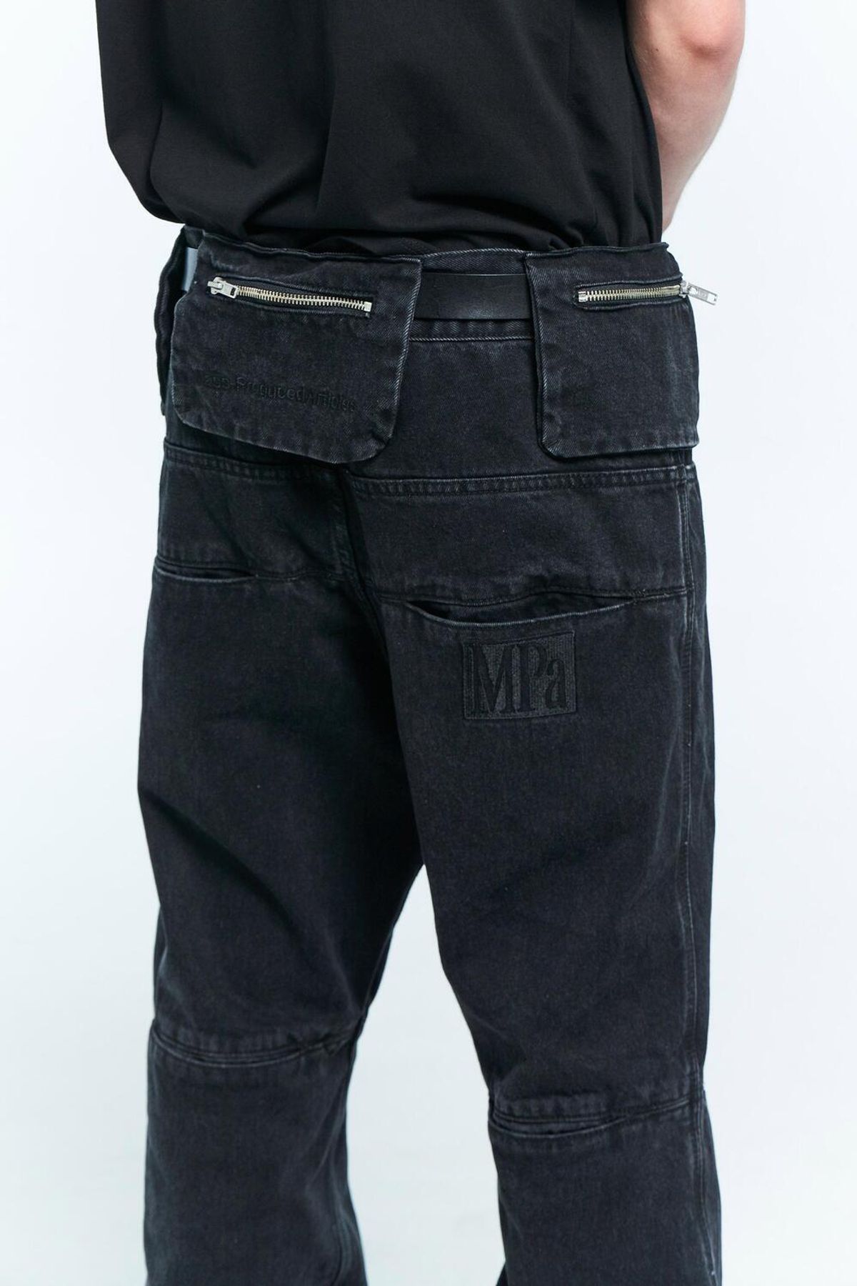 플라스틱프로덕트(PLASTICPRODUCT) MPa BAG PANTS (BLACK)