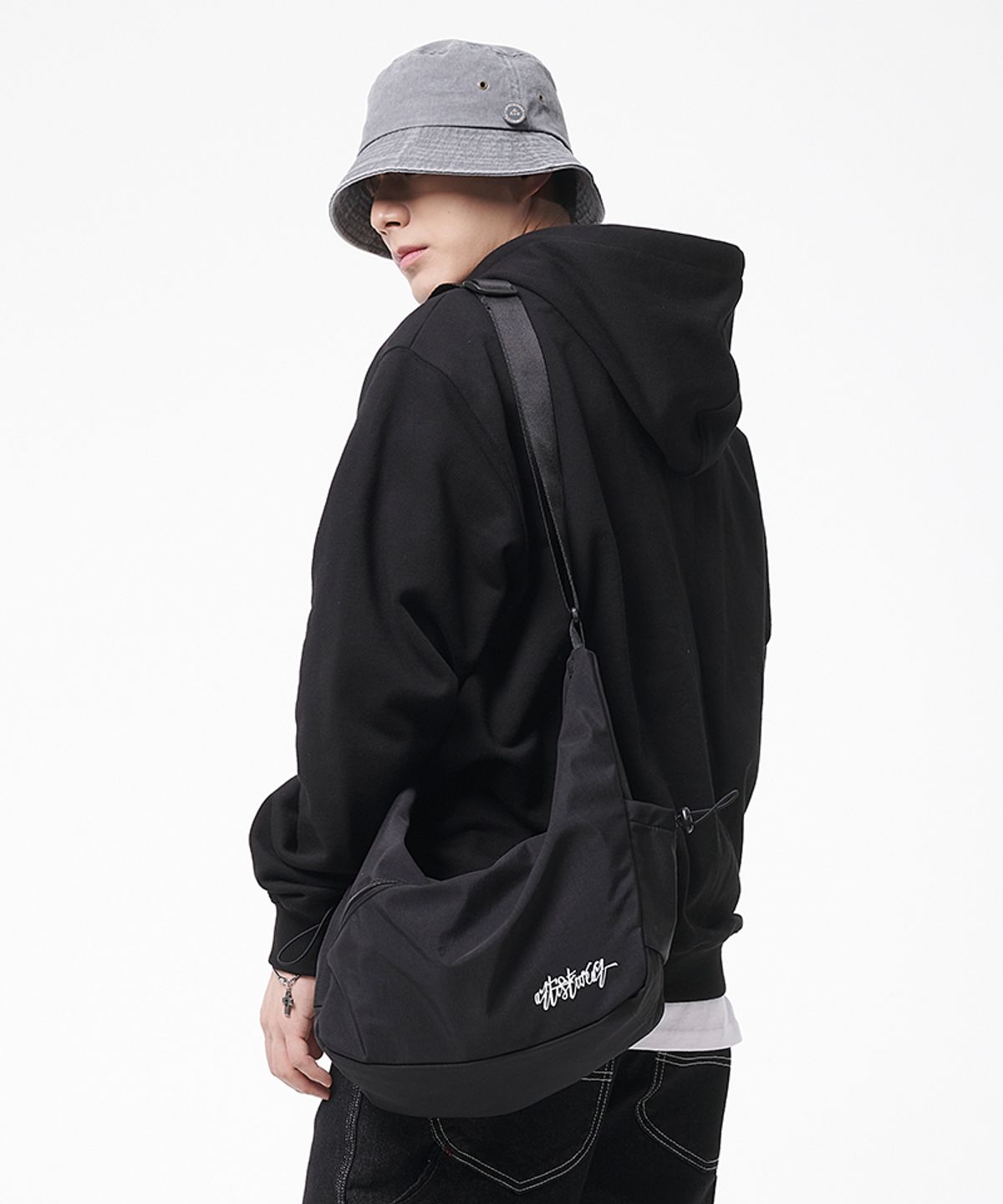아티스트웨어(ARTISTWEAR) [ATW] 원버튼 피그먼트 버킷햇 - 그런지그레이