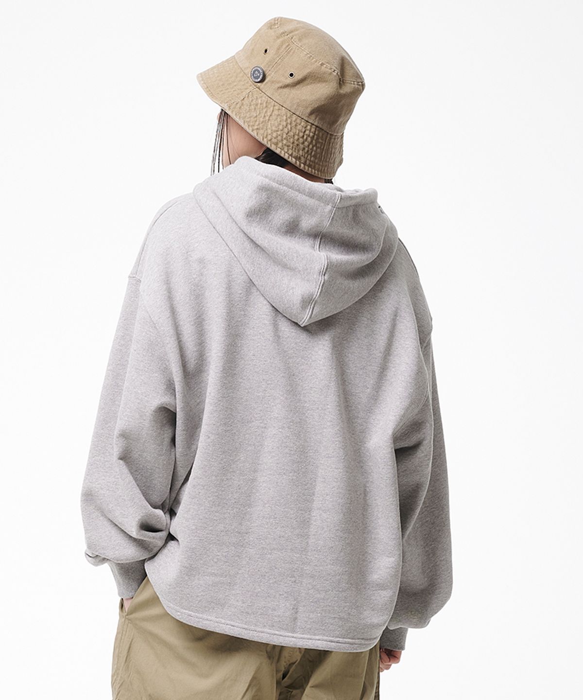 아티스트웨어(ARTISTWEAR) [ATW] 원버튼 피그먼트 버킷햇 - 그런지베이지