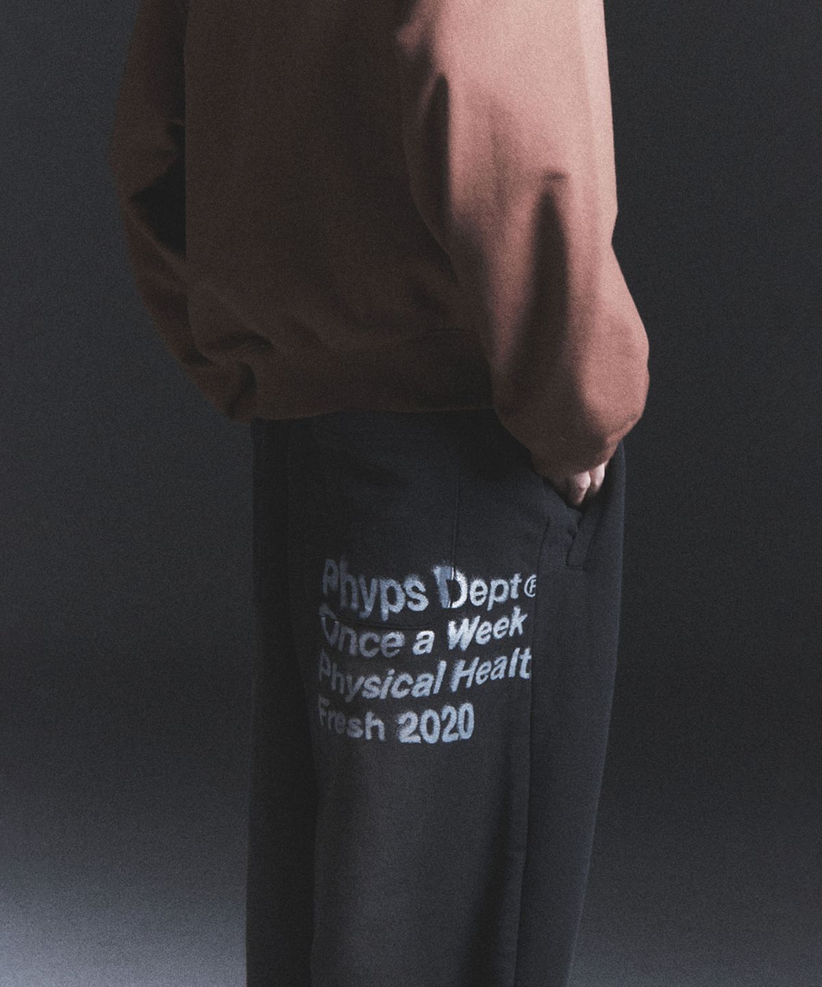 피지컬 디파트먼트(PHYSICAL DEPARTMENT) 레오파드 로고 후드 집업_브라운