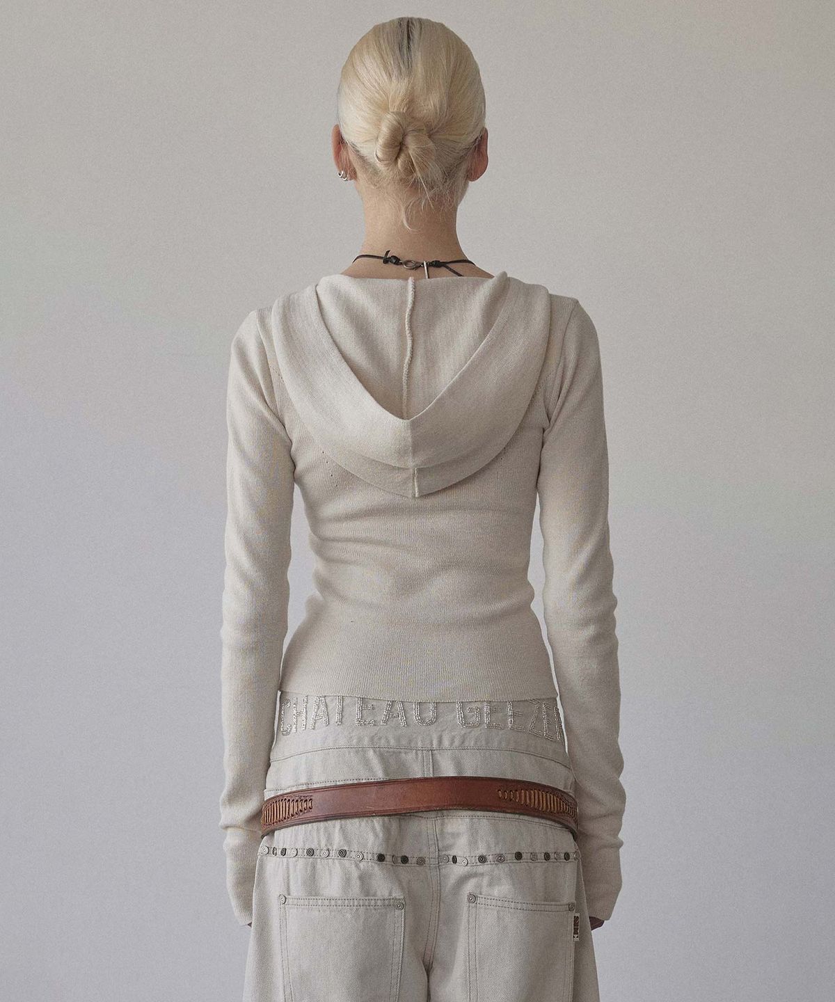 스컬프터(SCULPTOR) Silhouette Knit Zip-Up Hoodie Raw