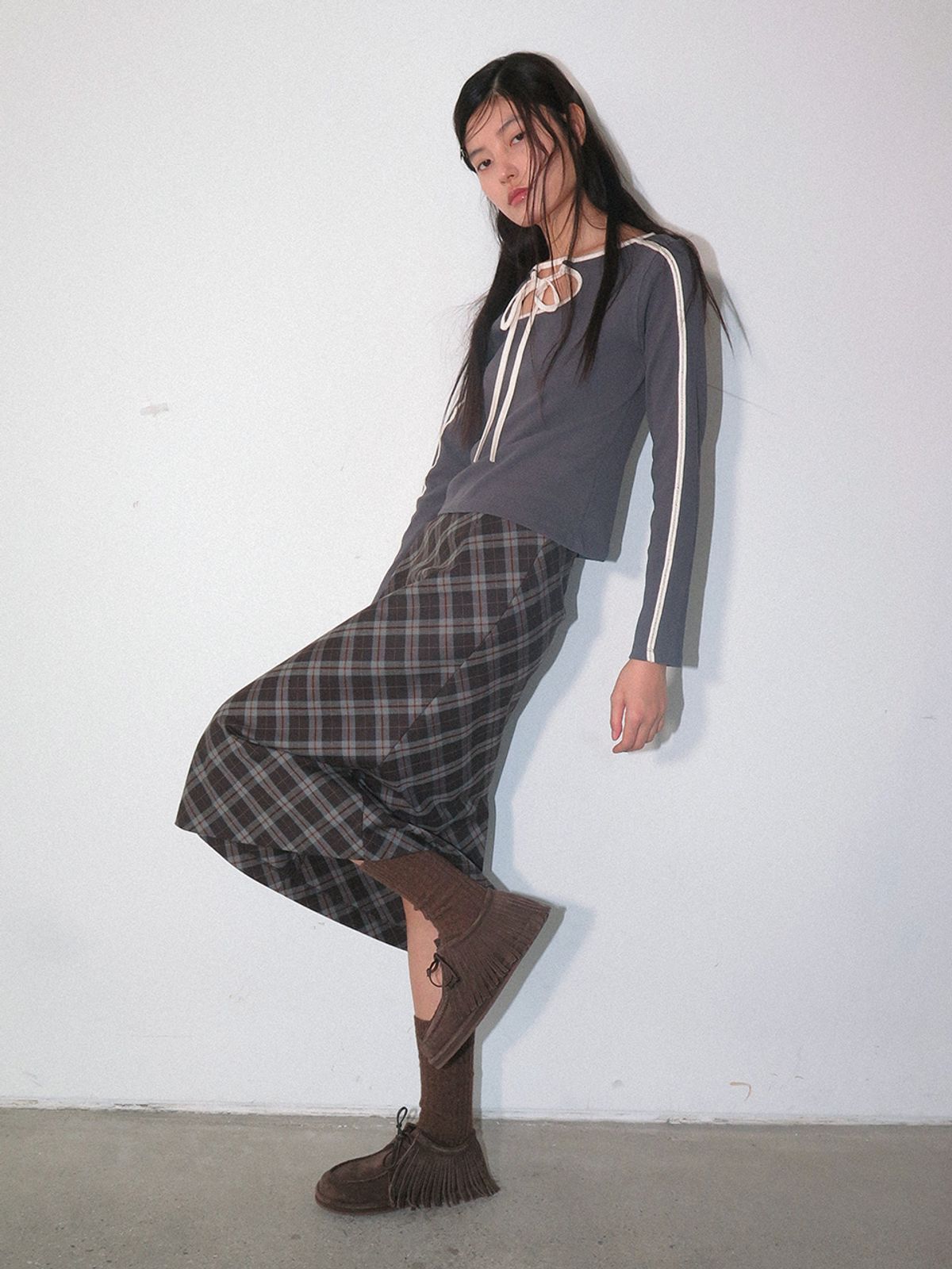 기준(KIJUN) Cut Out Jersey Top Charcoal