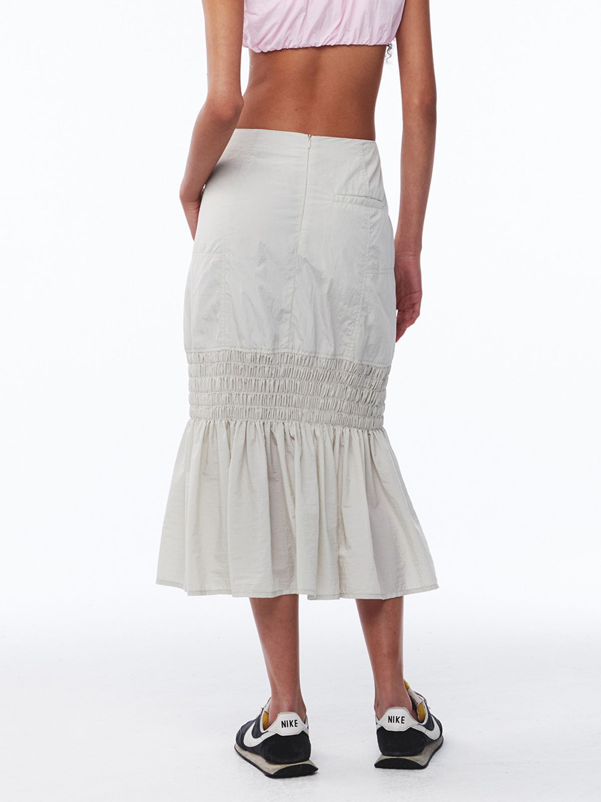 기준(KIJUN) Smocked Mermaid Skirt Light Grey