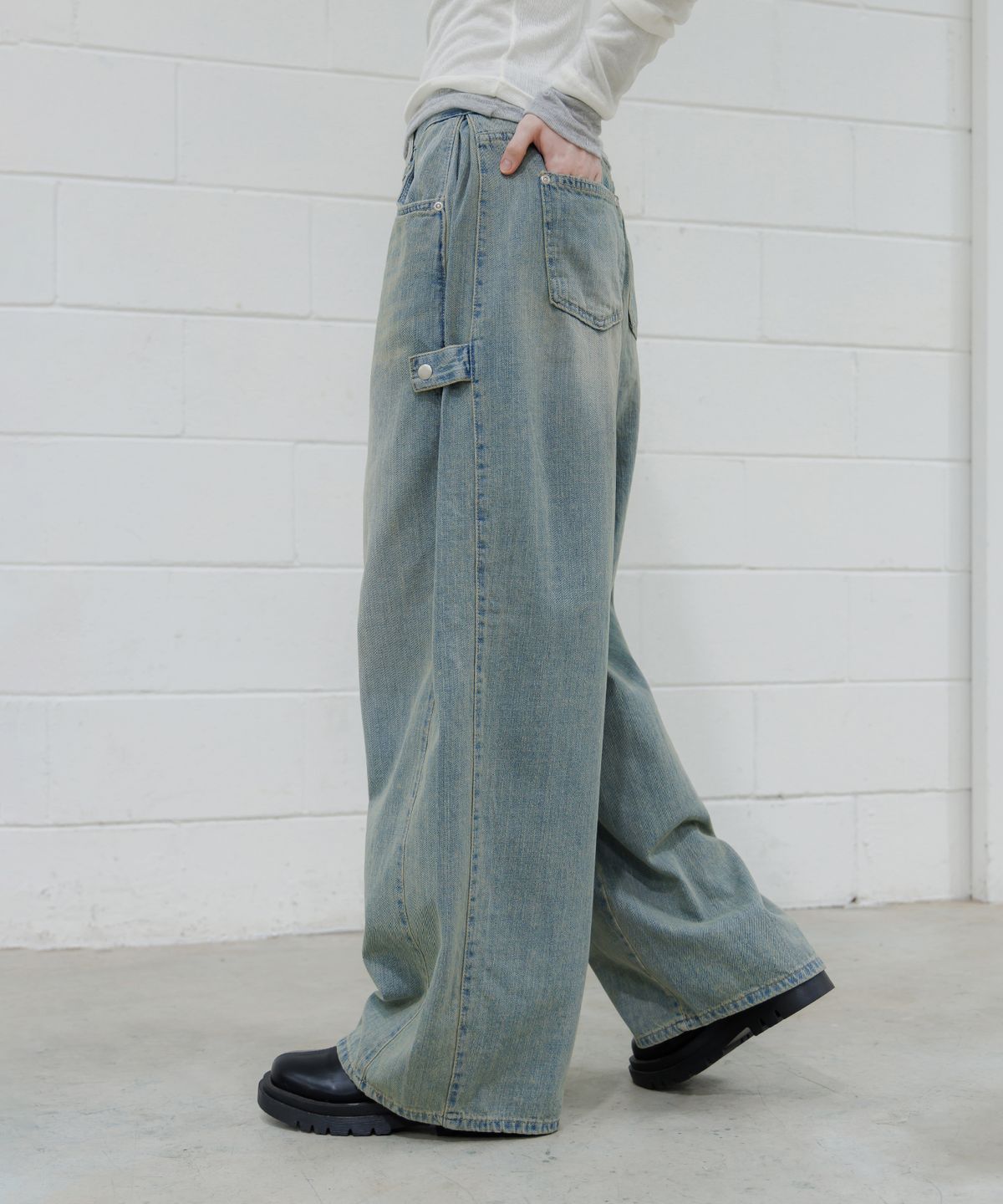 판도라핏(PANDORAFIT) Vintage Cargo Wide-Leg Denim Pants