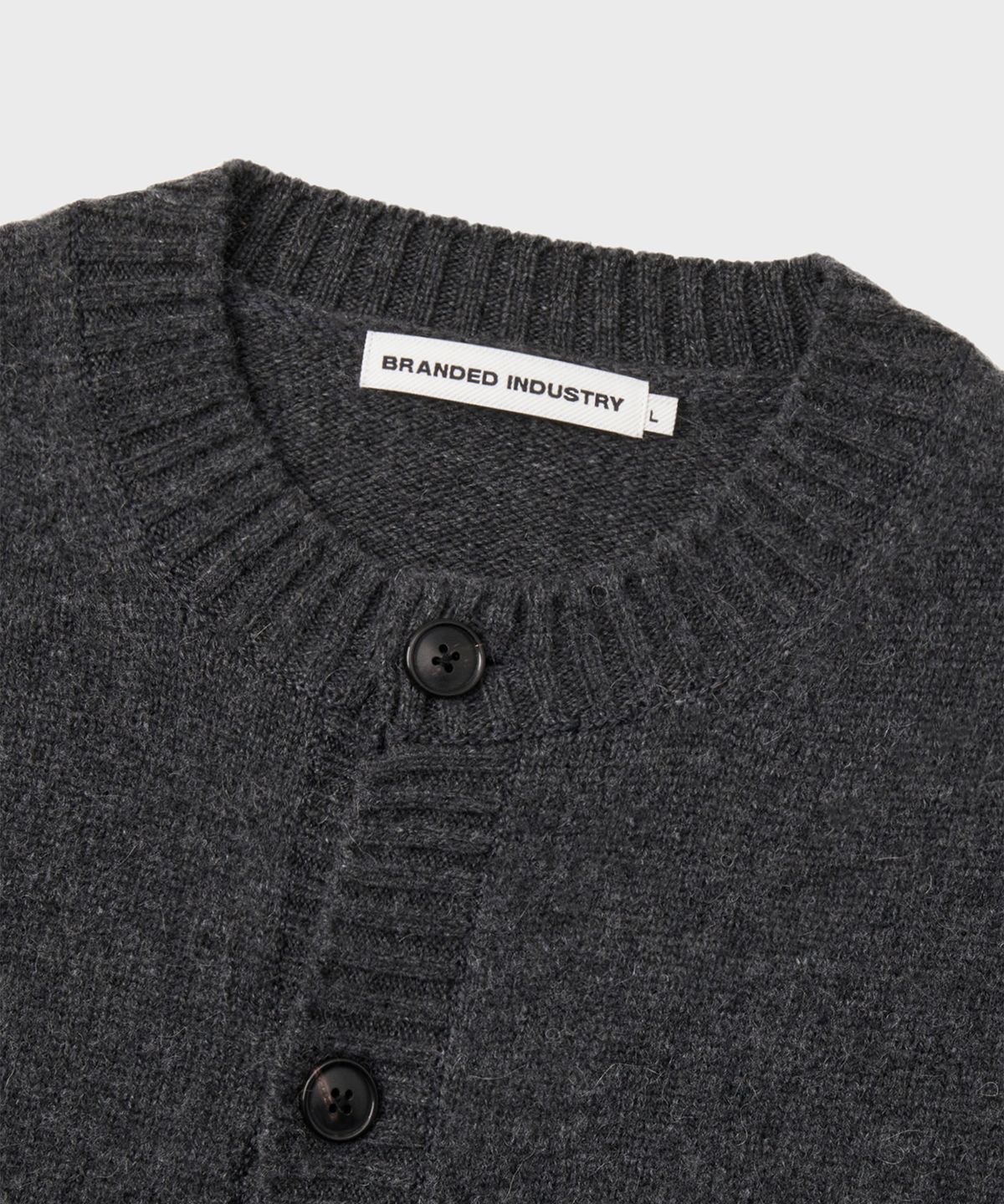 브랜디드(BRANDED) BRUSHED ALPACA CARDIGAN [CHARCOAL]