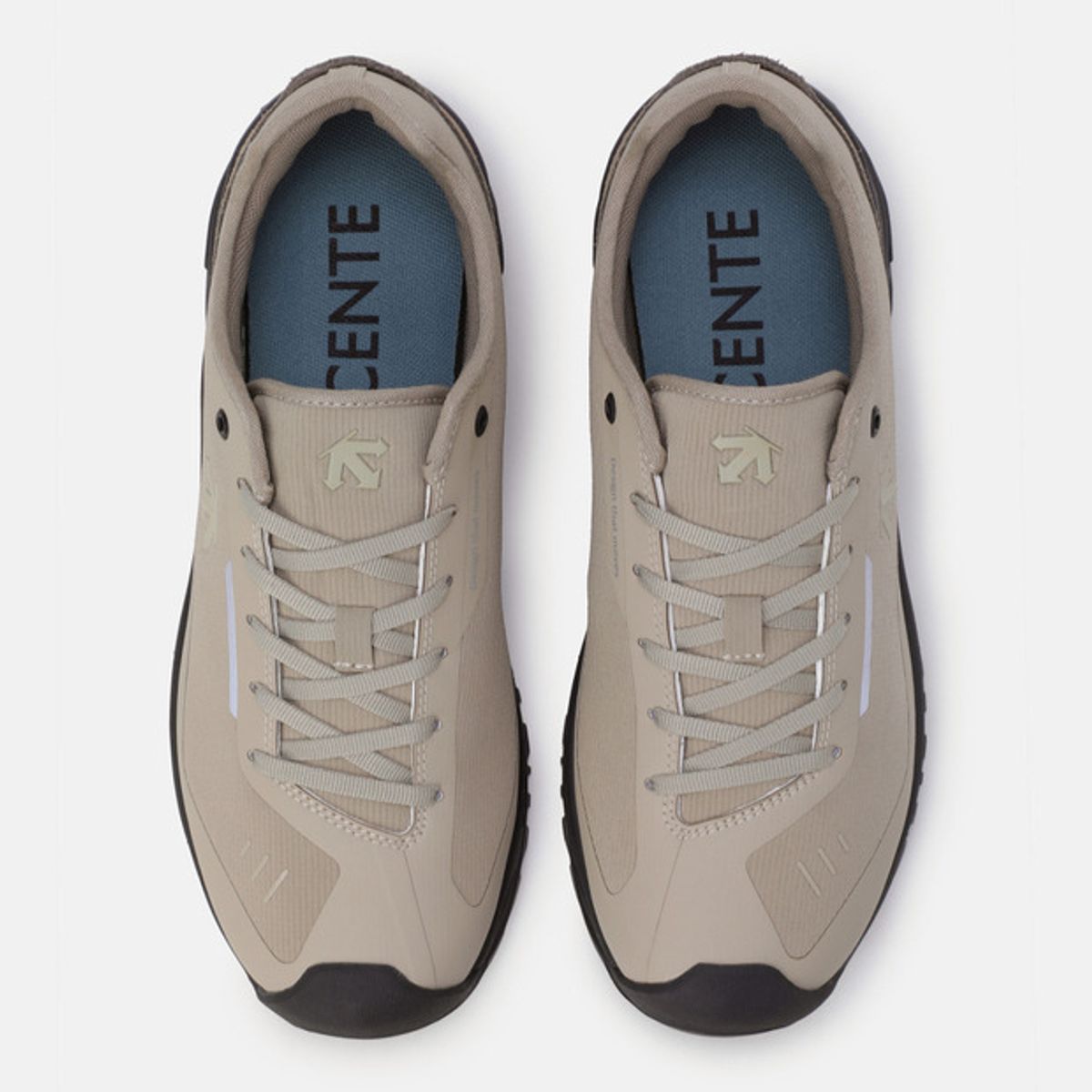 데상트(DESCENTE) 어반 T450 V2 어반 오이스터(SQ123LCR32)