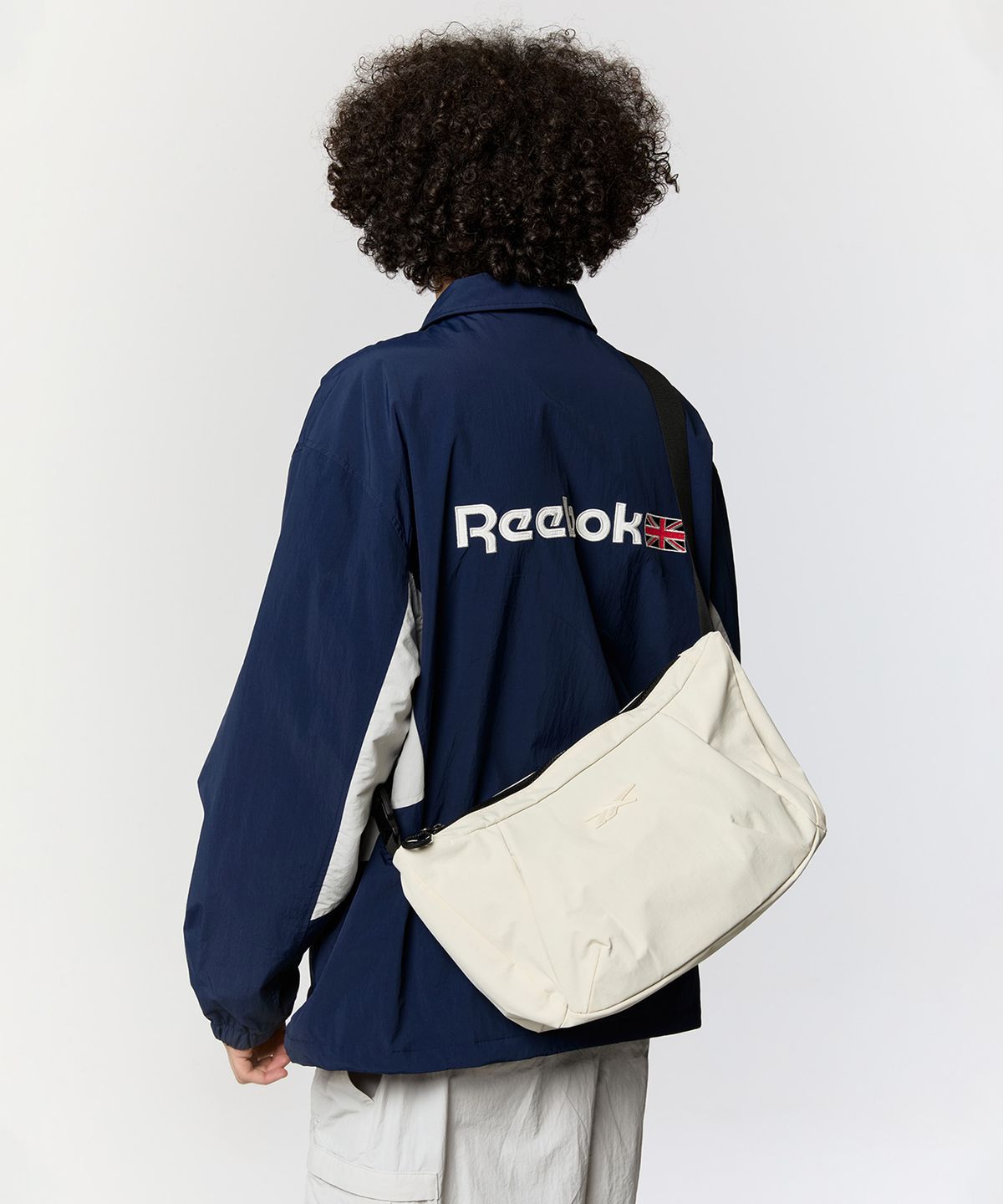리복(REEBOK) 벡터  크로스백 - 화이트