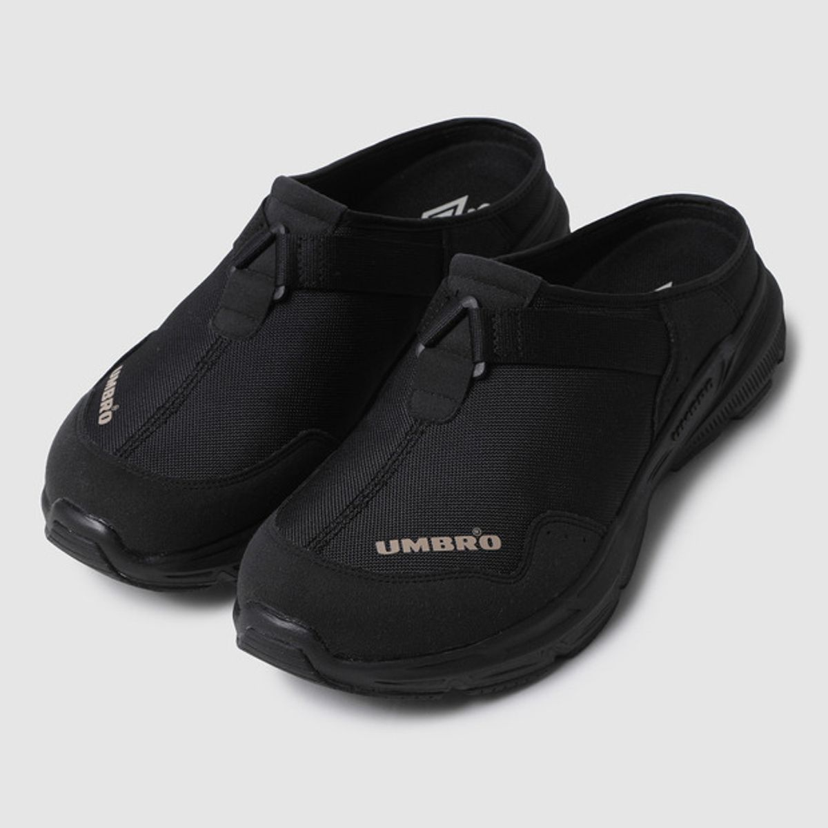 엄브로(UMBRO) EZIPPER (이지퍼) 블랙(UQ123EMU20)