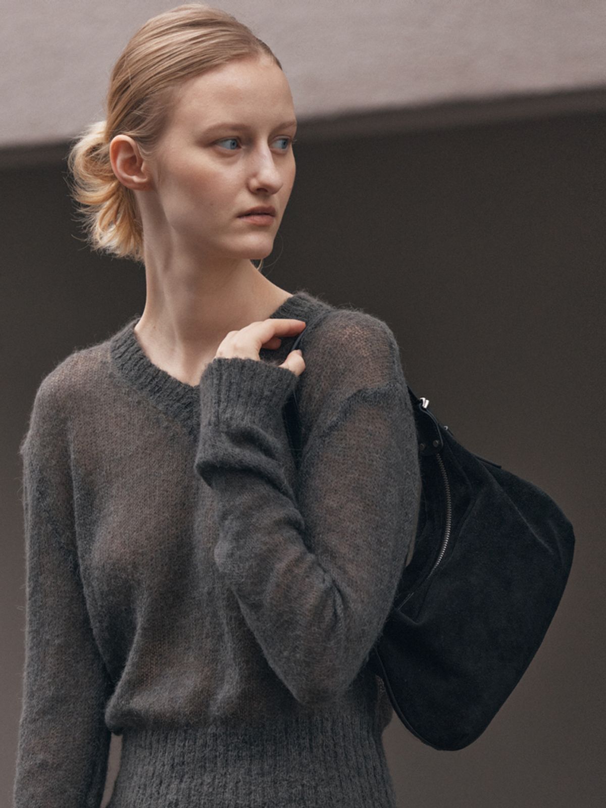 드메리엘(DEMERIEL) Veneta Hobo Bag Small Black