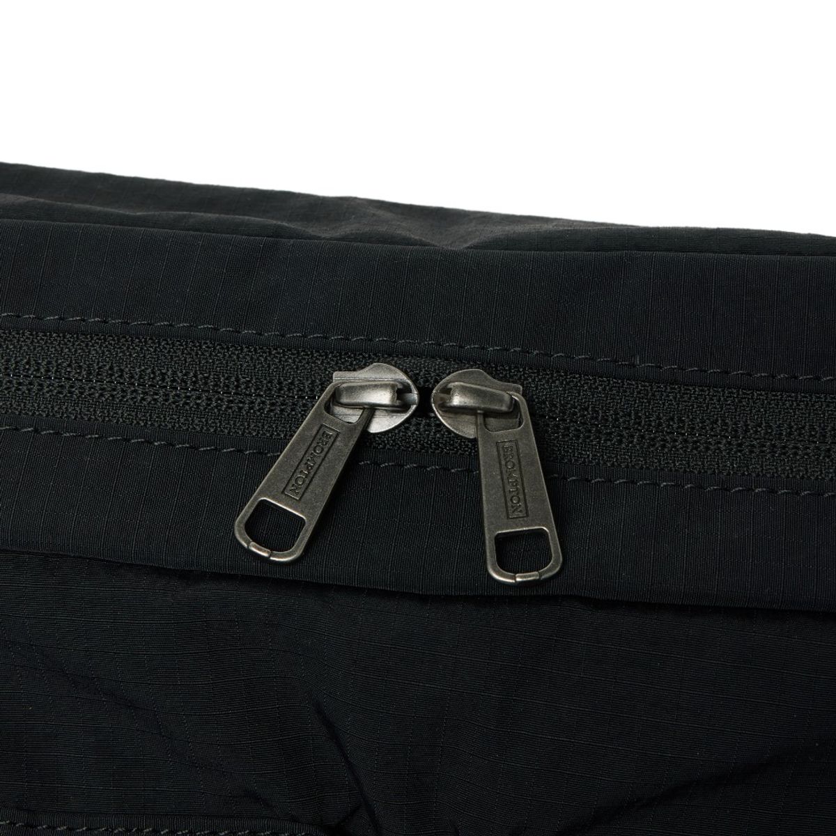 브롬톤 런던(BROMPTON LONDON) TASLAN RIPSTOP HOBO BAG - BLACK (P255ACR402)