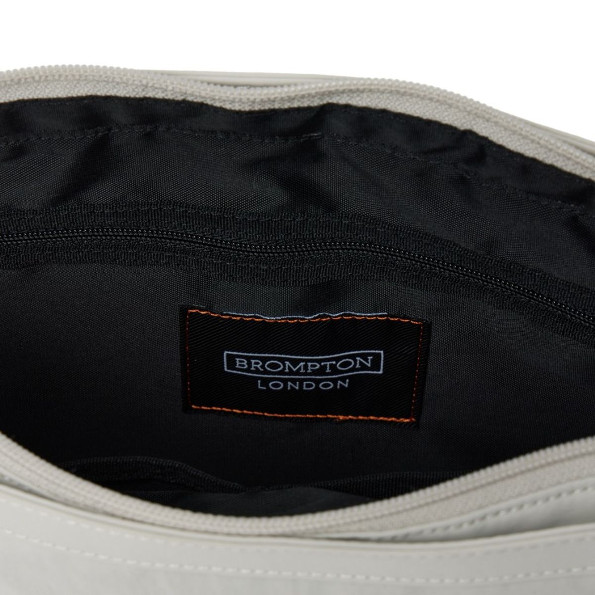 브롬톤 런던(BROMPTON LONDON) REPLECTIVE STRING CROSS BAG - L/GREY (P255ACR101)