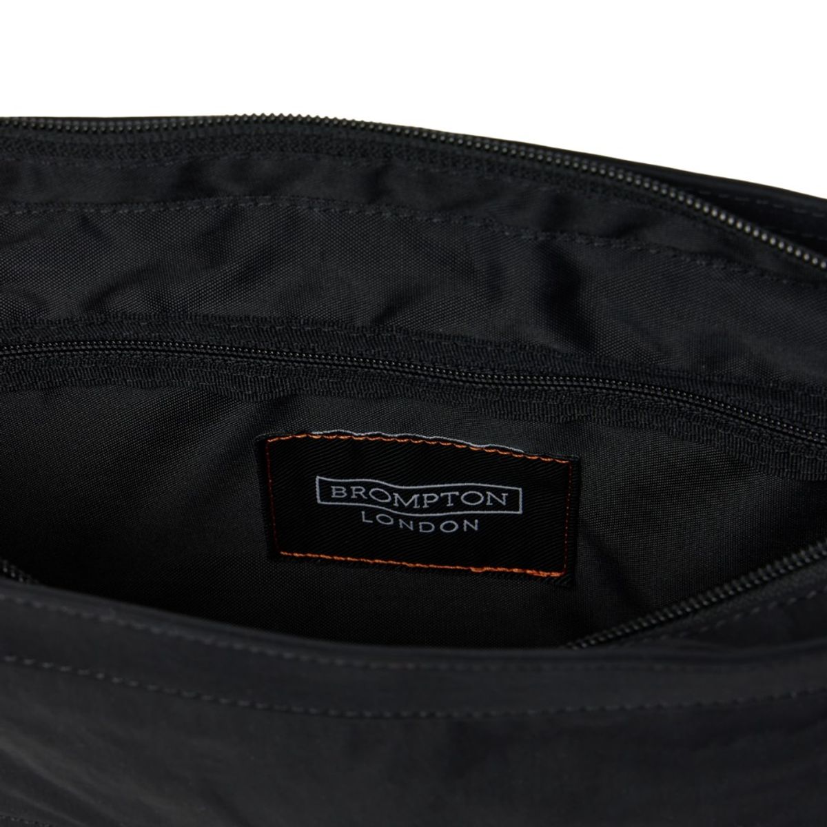 브롬톤 런던(BROMPTON LONDON) REPLECTIVE STRING CROSS BAG - BLACK (P255ACR101)