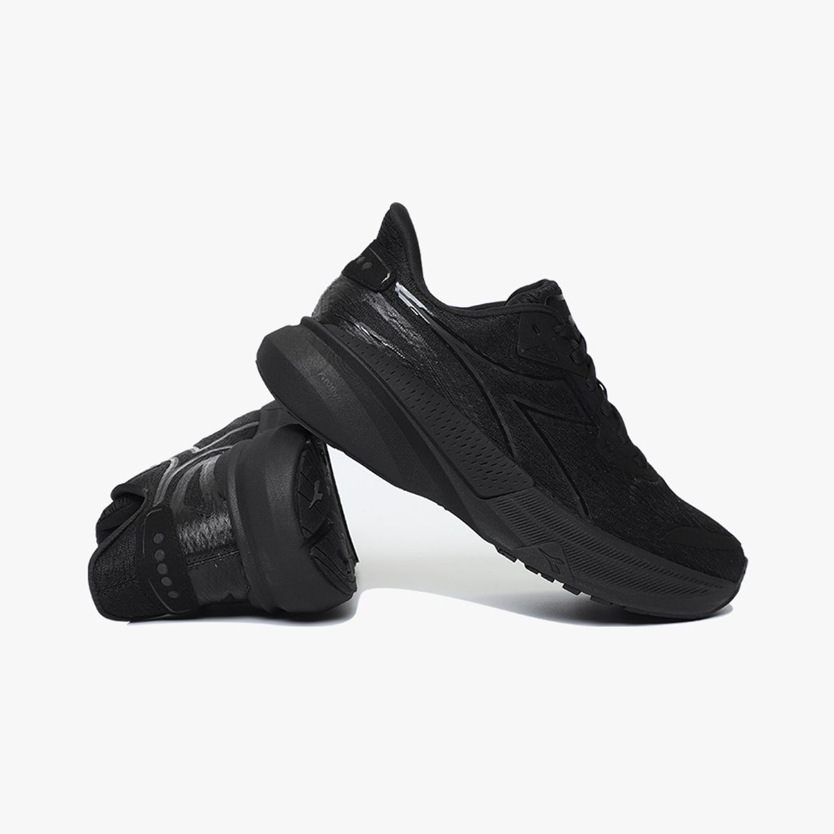 디아도라(diadora) 누클레오 2 우먼 BLACK
