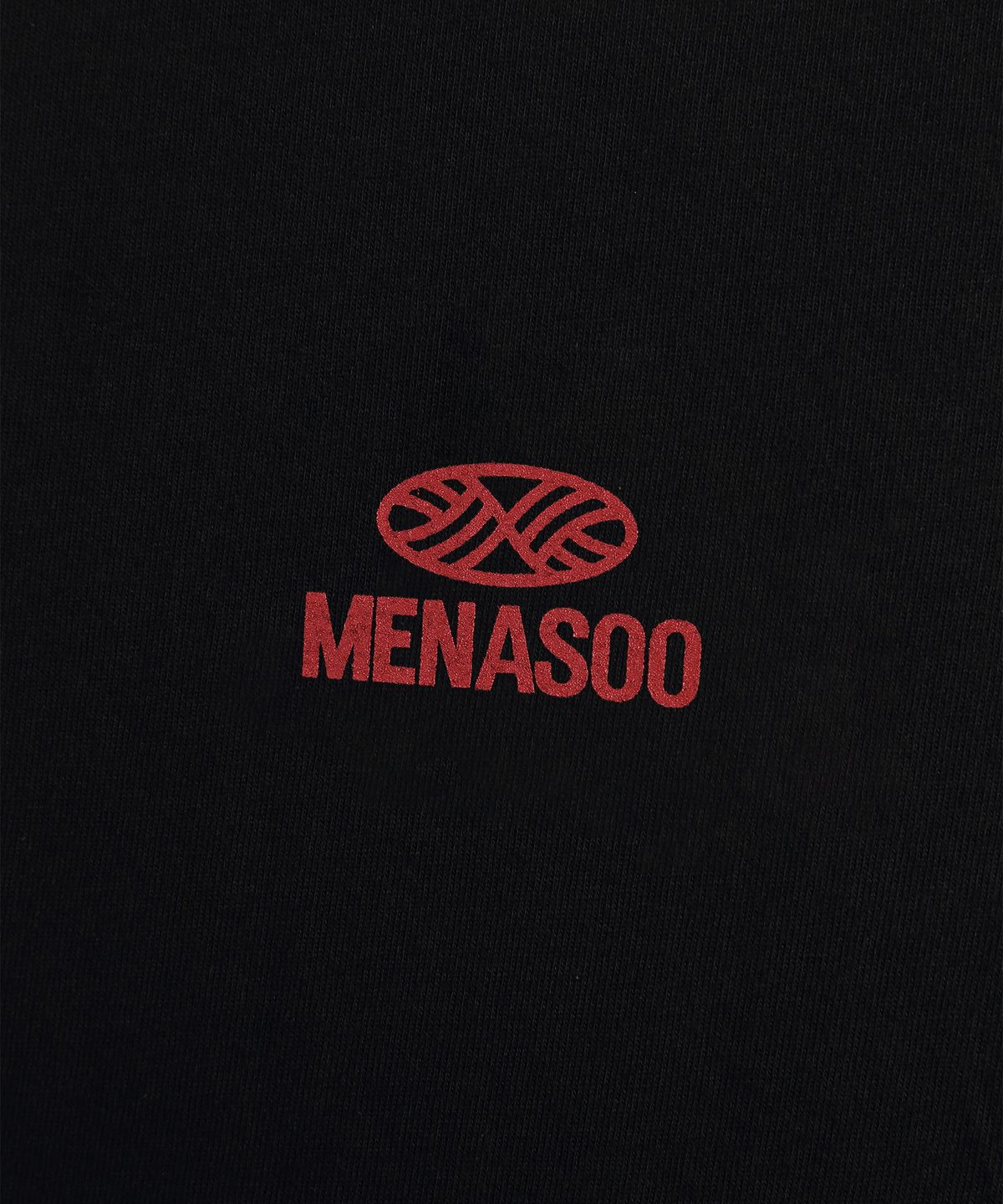 미나수(MENASOO) New Big Hearttrack Graphic T Shirt_Black