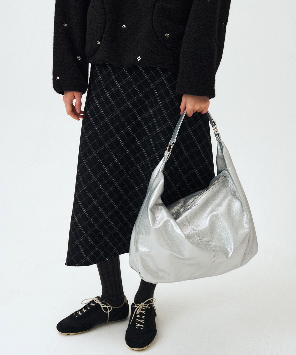 마이스(MAIS) WRINKLE SILVER SHOULDER BIG BAG