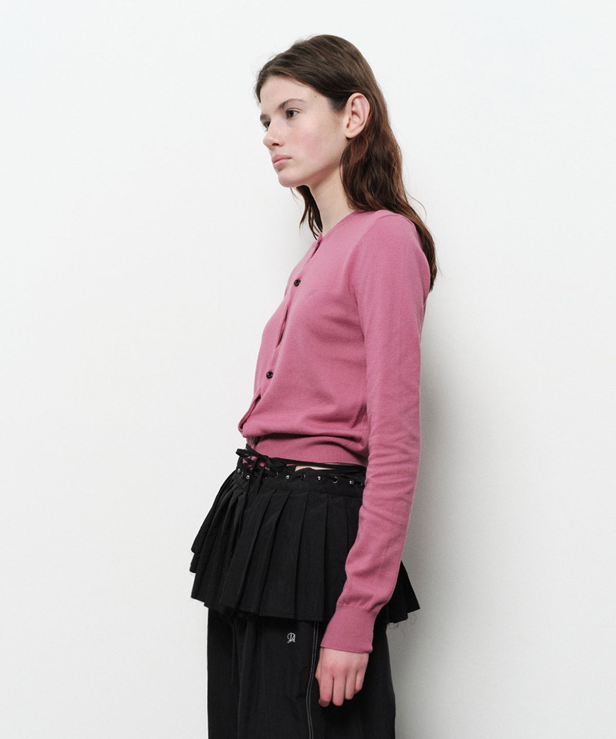 다이애그널(DIAGONAL) UNBALANCE BUTTON CARDIGAN (pink)