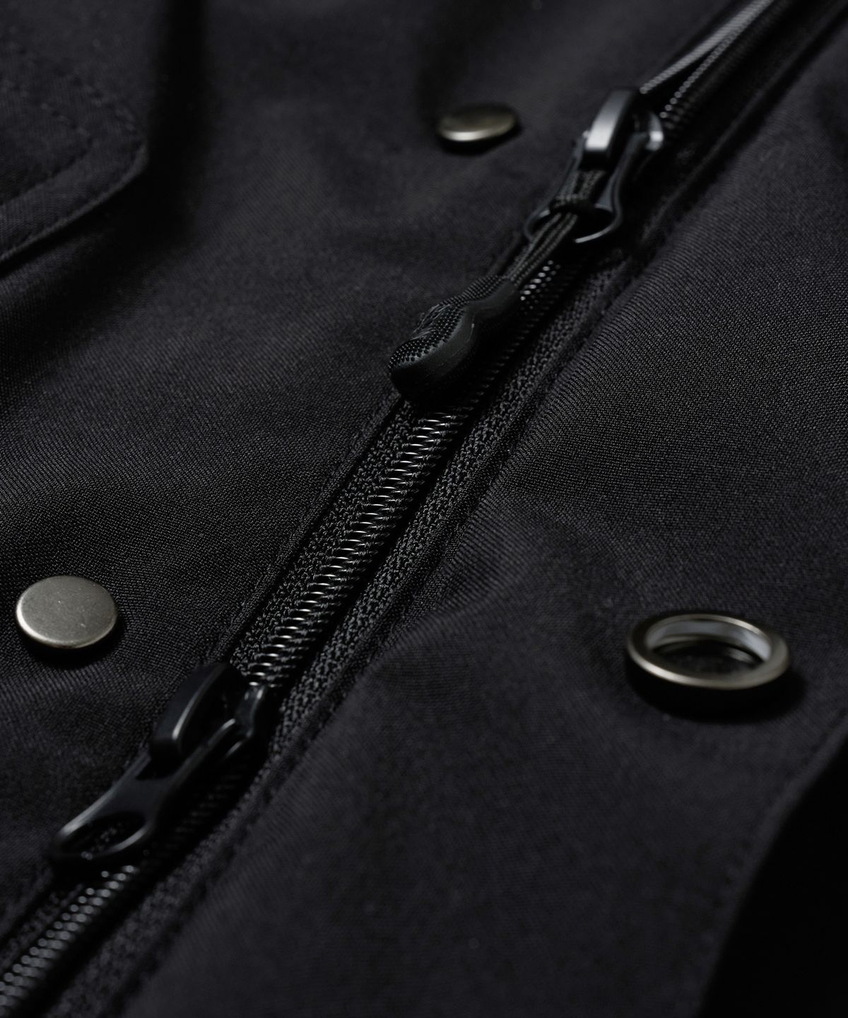 브라운브레스(BROWNBREATH) TAG NYLON SHELL HOOD JACKET - BLACK
