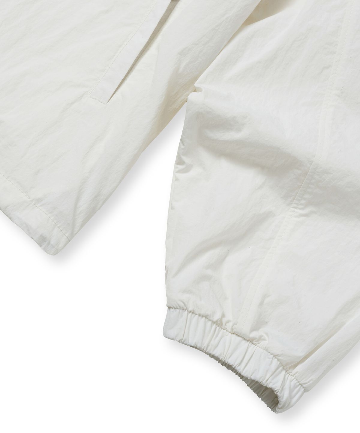브라운브레스(BROWNBREATH) TAG NYLON RAGLAN JACKET - WHITE