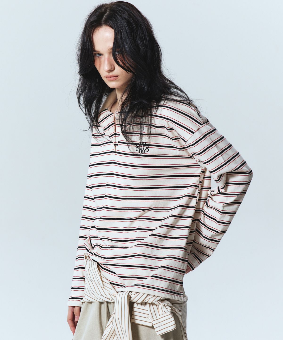 닉앤니콜(NICK&NICOLE) SIGNATURE LOGO STRIPE PK SLEEVE_IVORY
