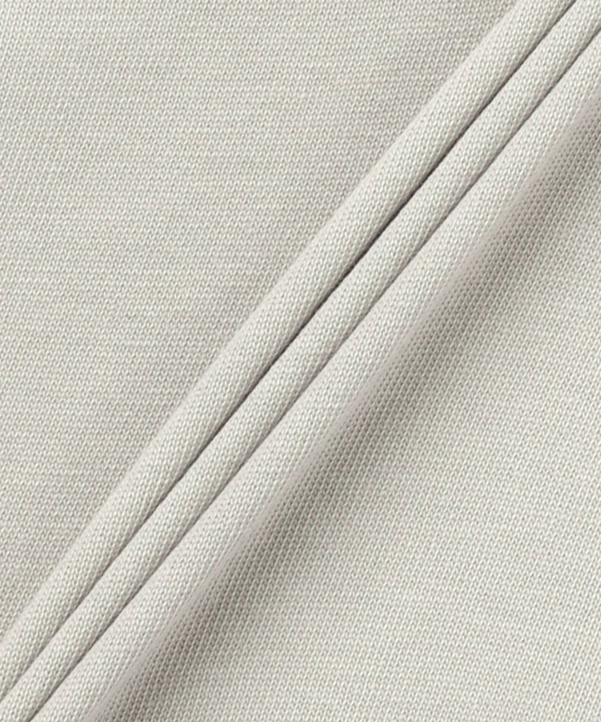 메종 키츠네(MAISON KITSUNE) 볼드 폭스 헤드 패치 오버사이즈 반소매 티셔츠 - 트러플 / LM00107KJ01190119