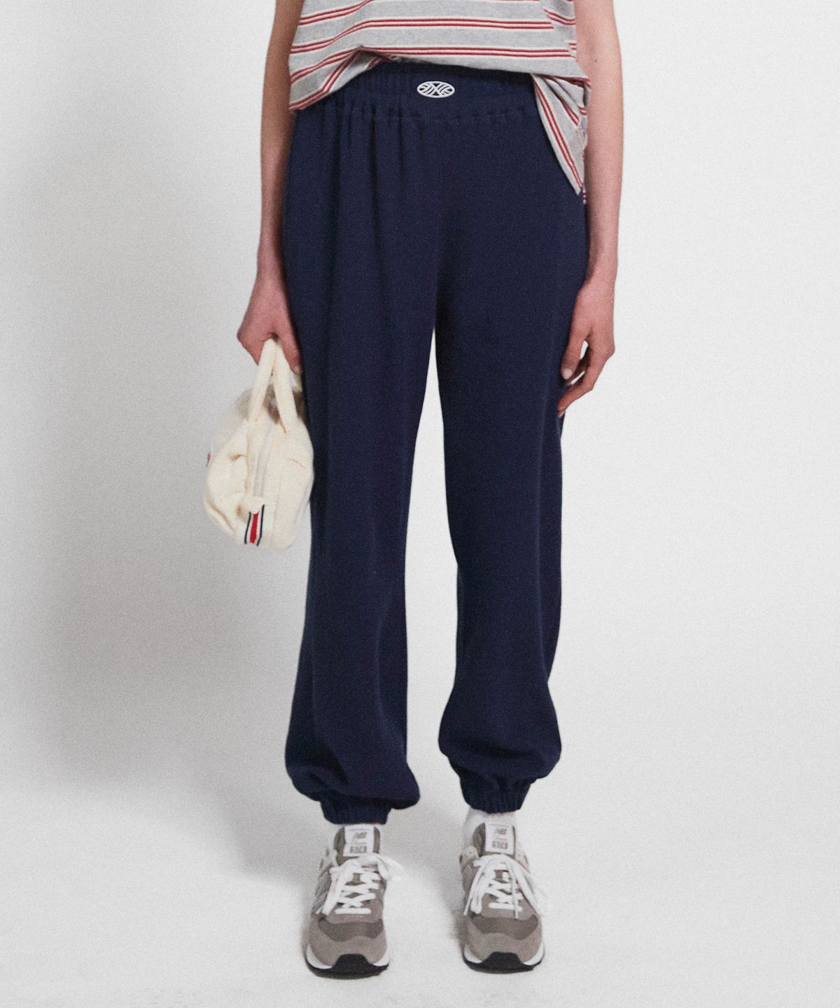 미나수(MENASOO) Track Logo Waffle Jogger Pants_Navy